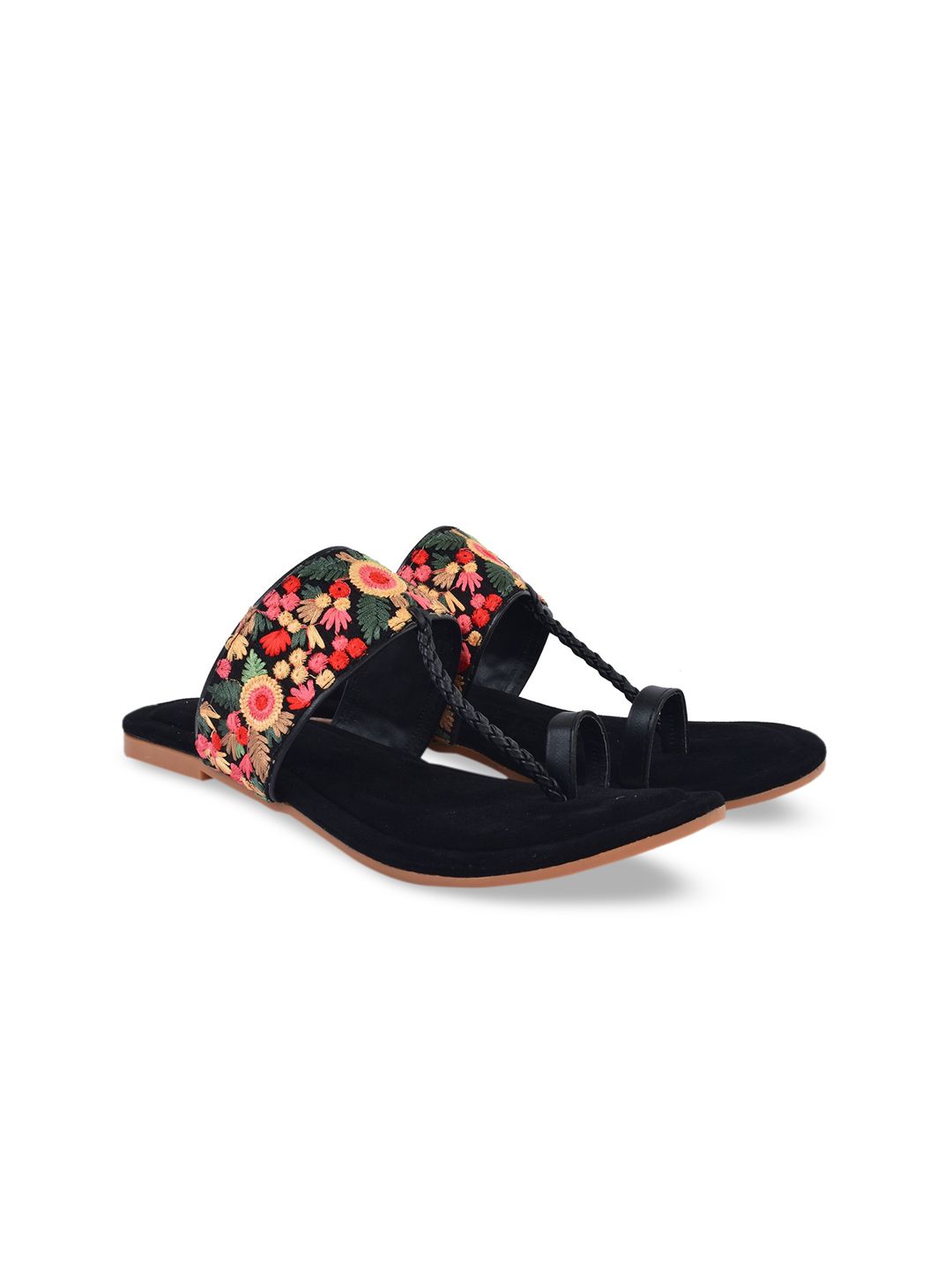 XE LOOKS Women Black Embellished One Toe Flats Price in India