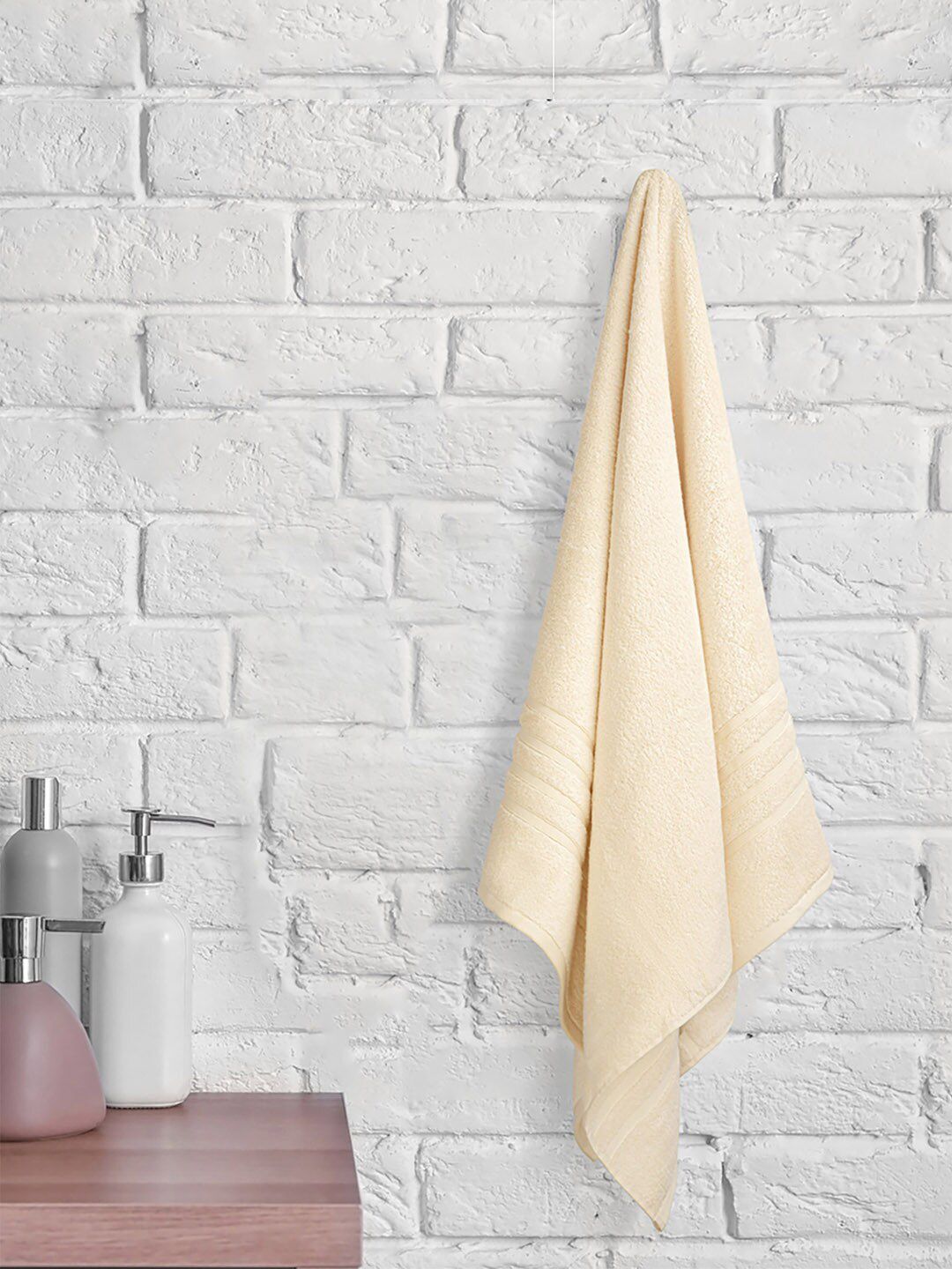 Boutique Living India Cream-Coloured Solid 550 GSM Pure Cotton Bath Towel Price in India