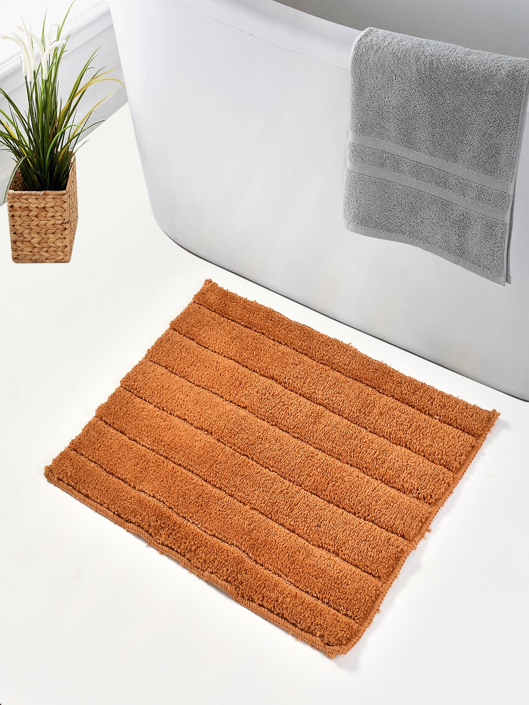 Hammer Home Set Of 2 Gold Colored  Solid 350 GSM Microfiber Anti-Slip Bath Mat Bath Rugs Price in India
