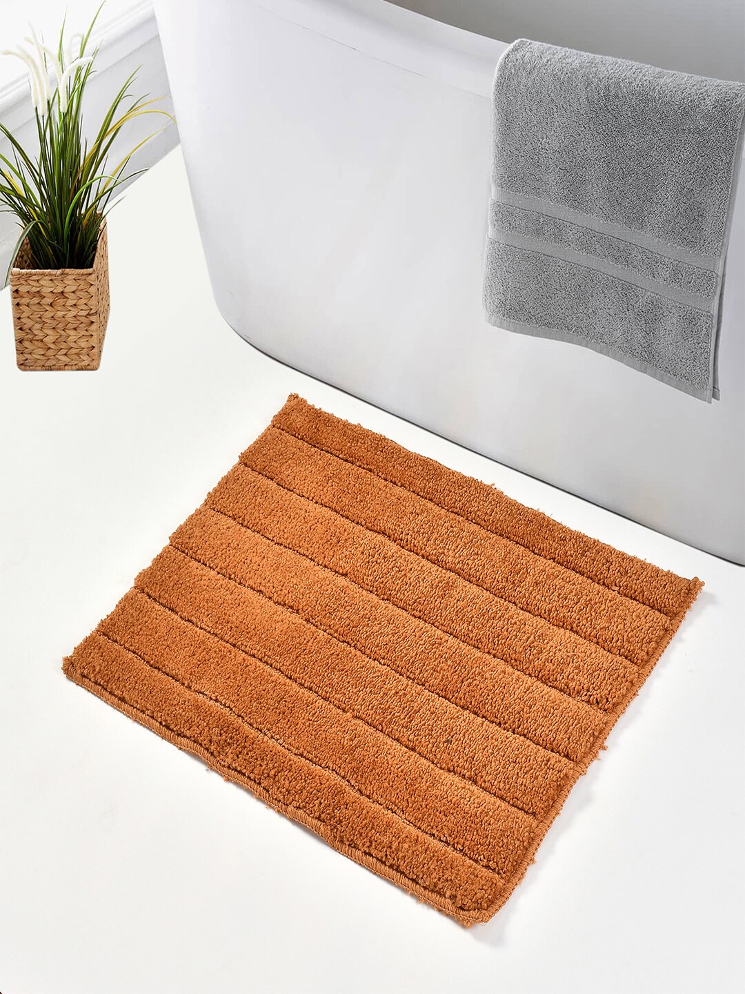 Hammer Home Set Of 2 Solid 350 GSM Microfiber Soft Regular Bath Rugs Price in India