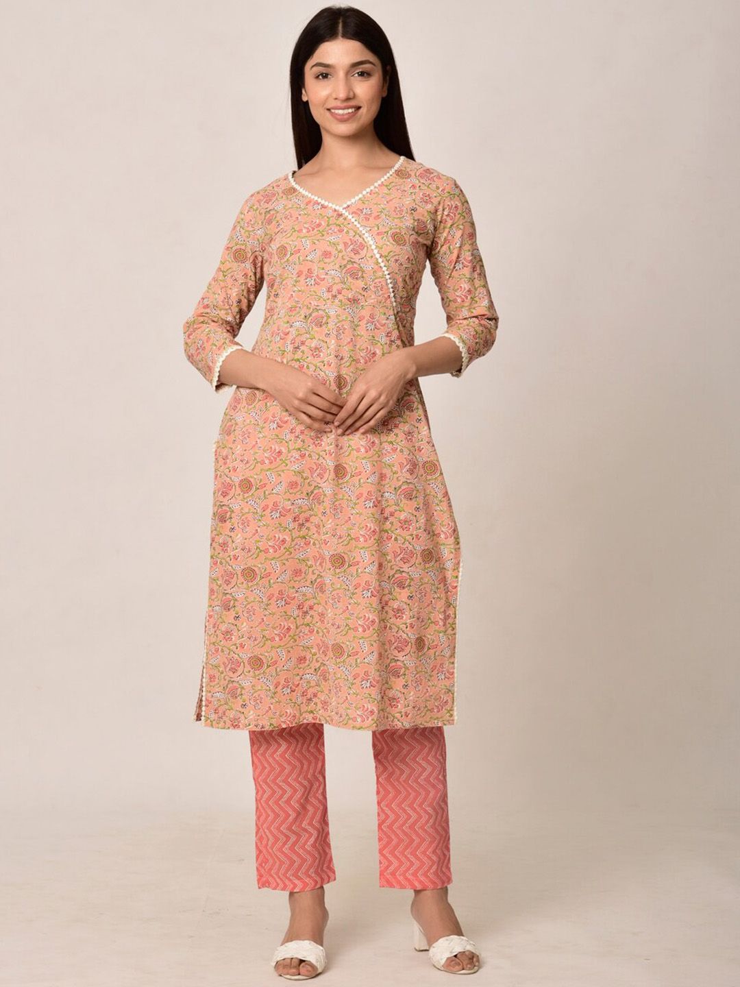 Ikk Kudi by Seerat Women Peach-Coloured Printed Pure Cotton Kurta with Trousers