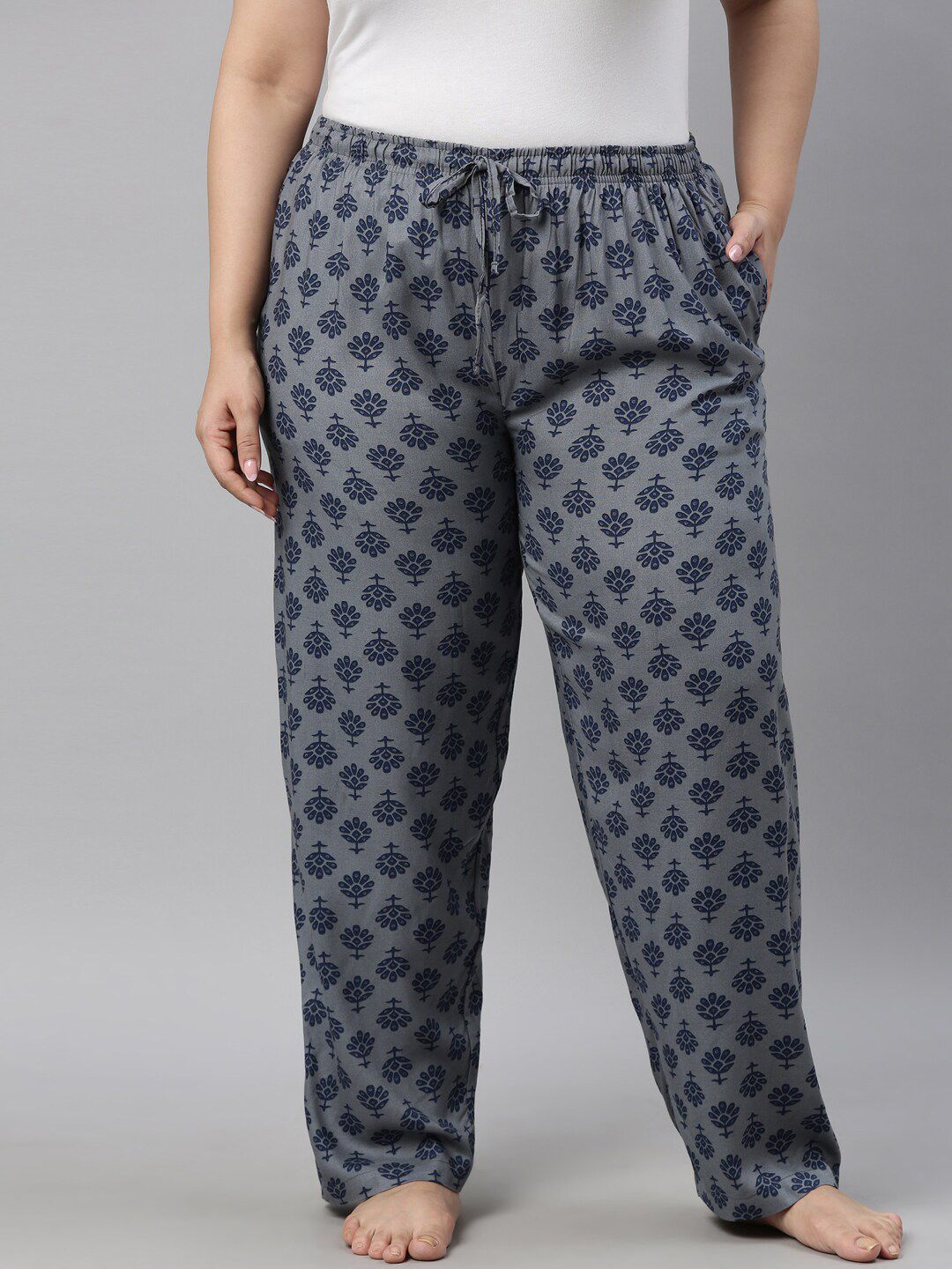 Go Colors Plus Size Women Grey Printed Lounge Pants Price in India