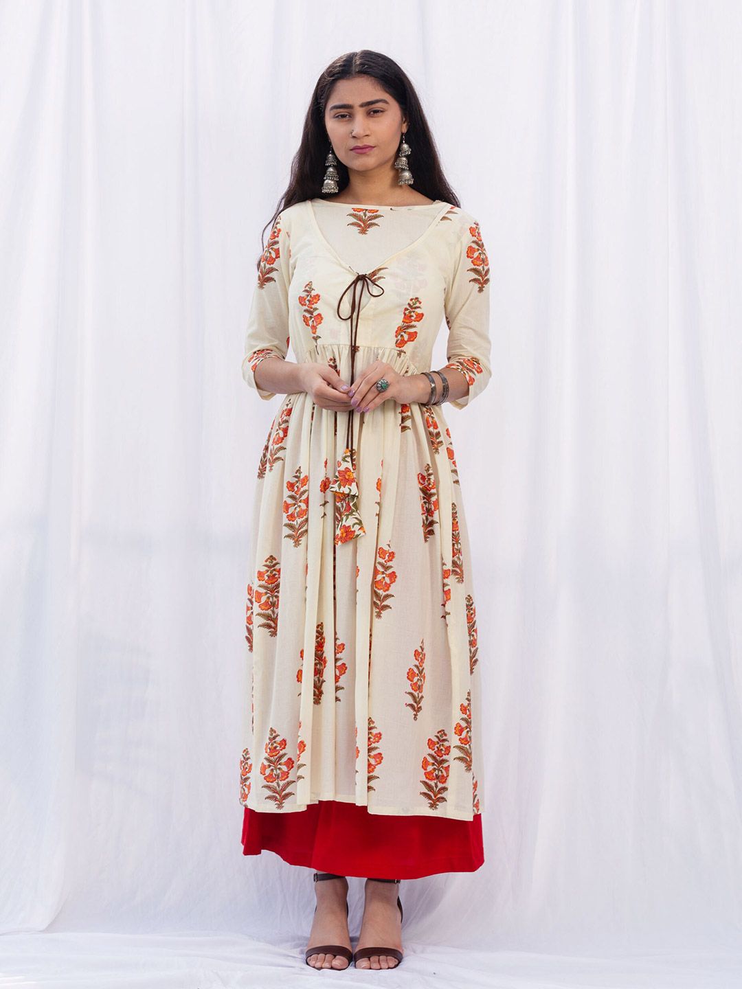 SHRINKHLA Cream-Coloured & Red Floral Printed Floral Kurta Price in India