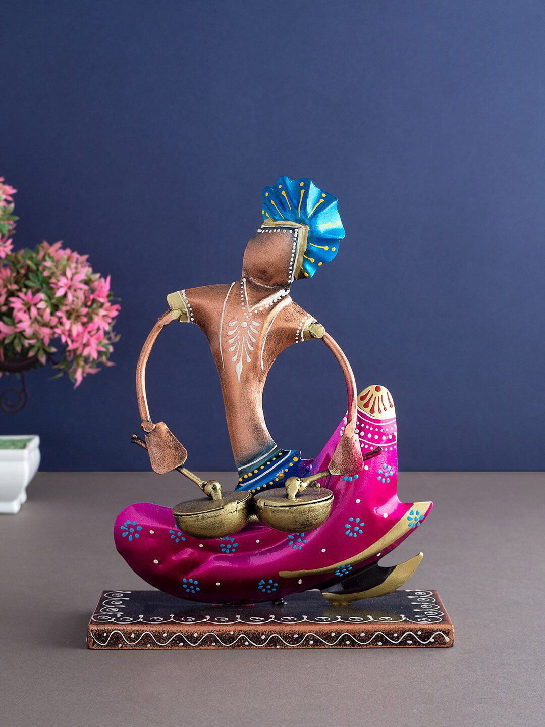 Golden Peacock Metrallic-Toned & Pink Textured Turban Musicians Decorative Showpiece Price in India