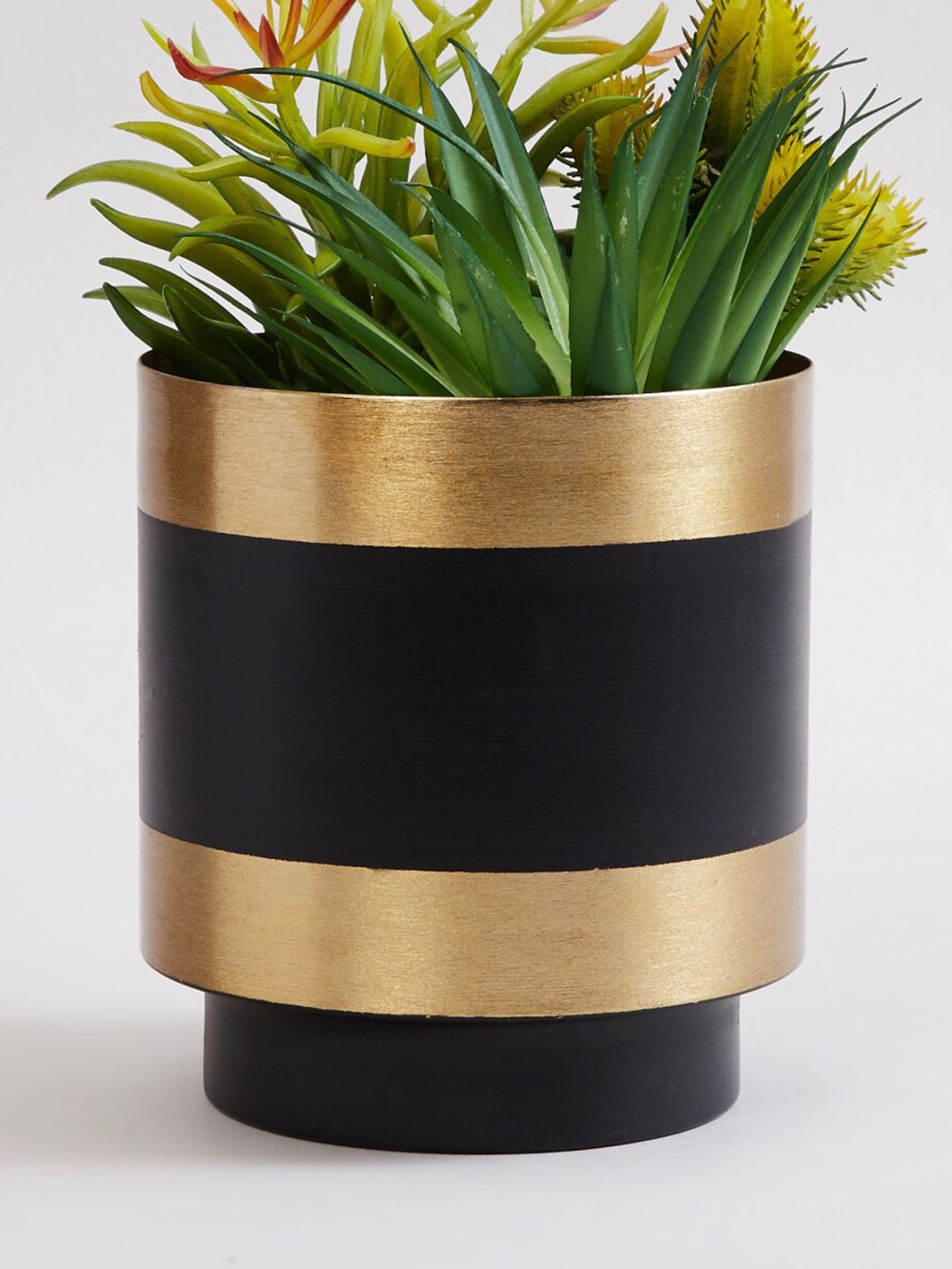 Home Centre Black & Gold-Toned Colourblocked Round Floor Planter Price in India