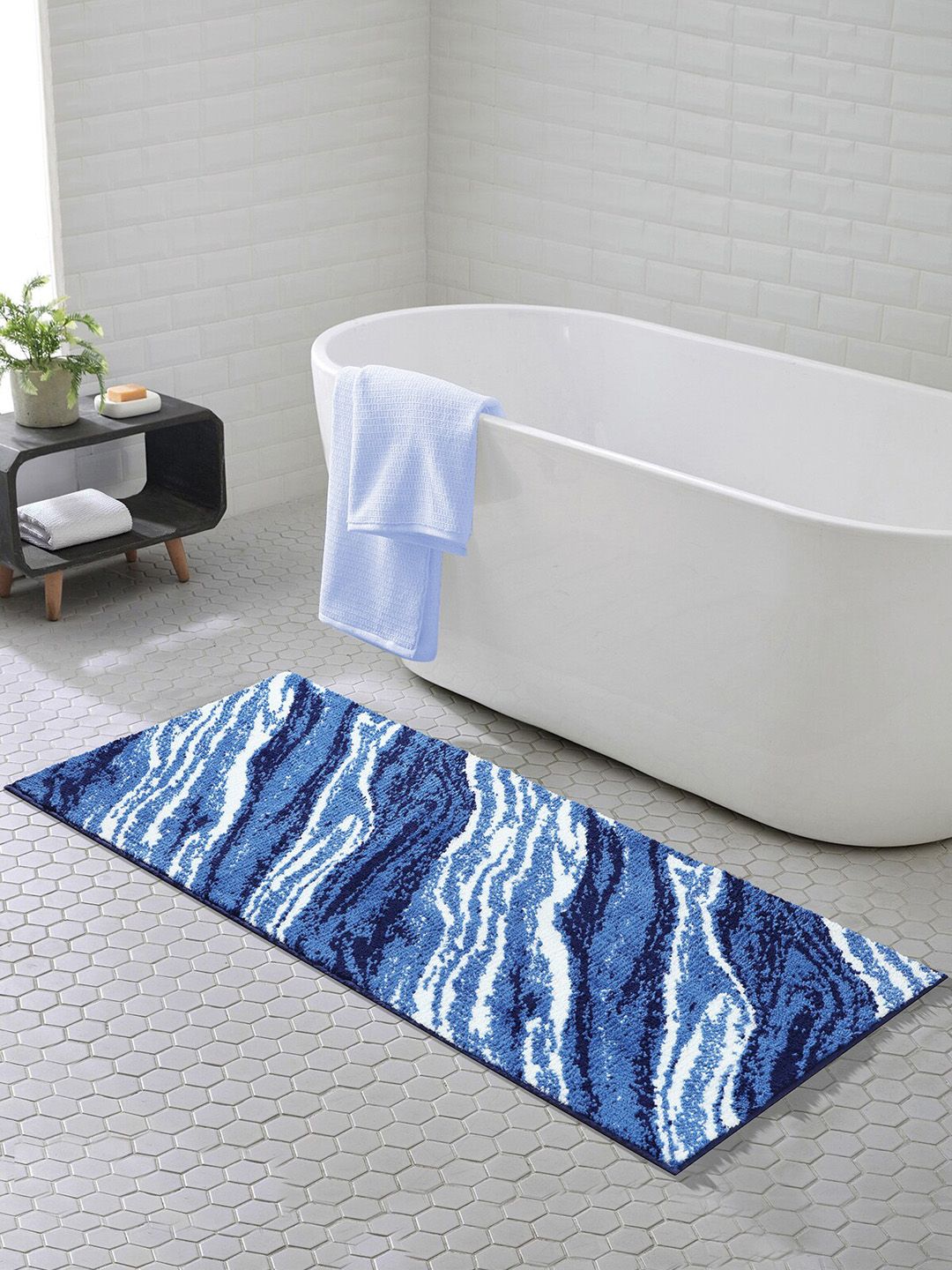 OBSESSIONS Blue & White Abstract Anti-Skid 1800GSM Bath Rug Price in India