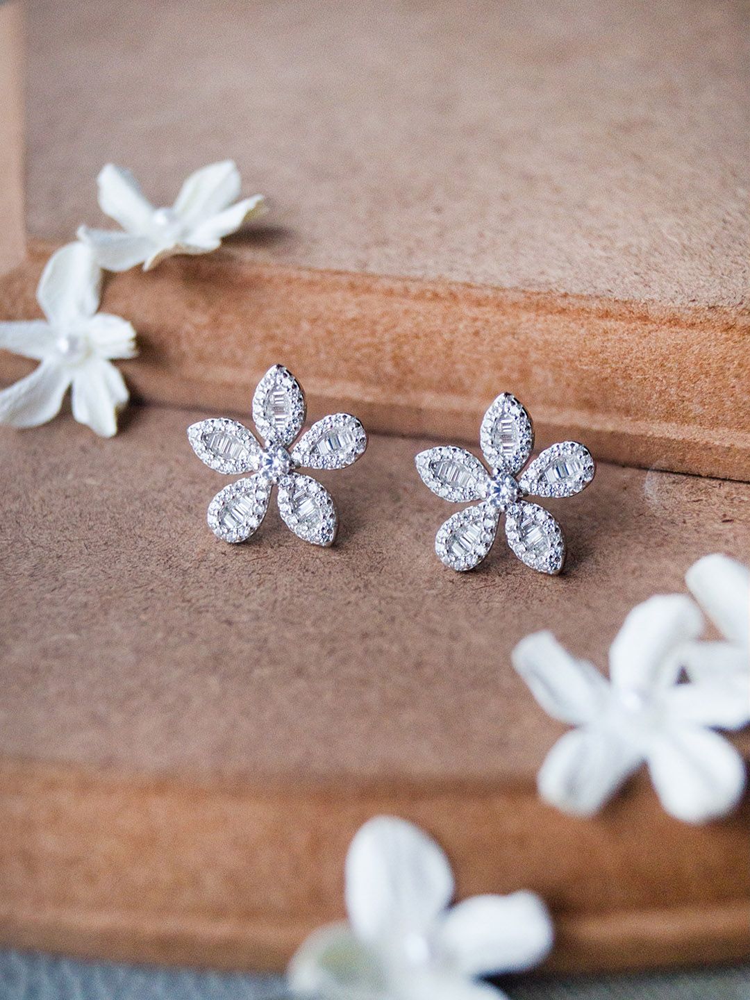 MANNASH Silver-Toned Floral Studs Earrings Price in India