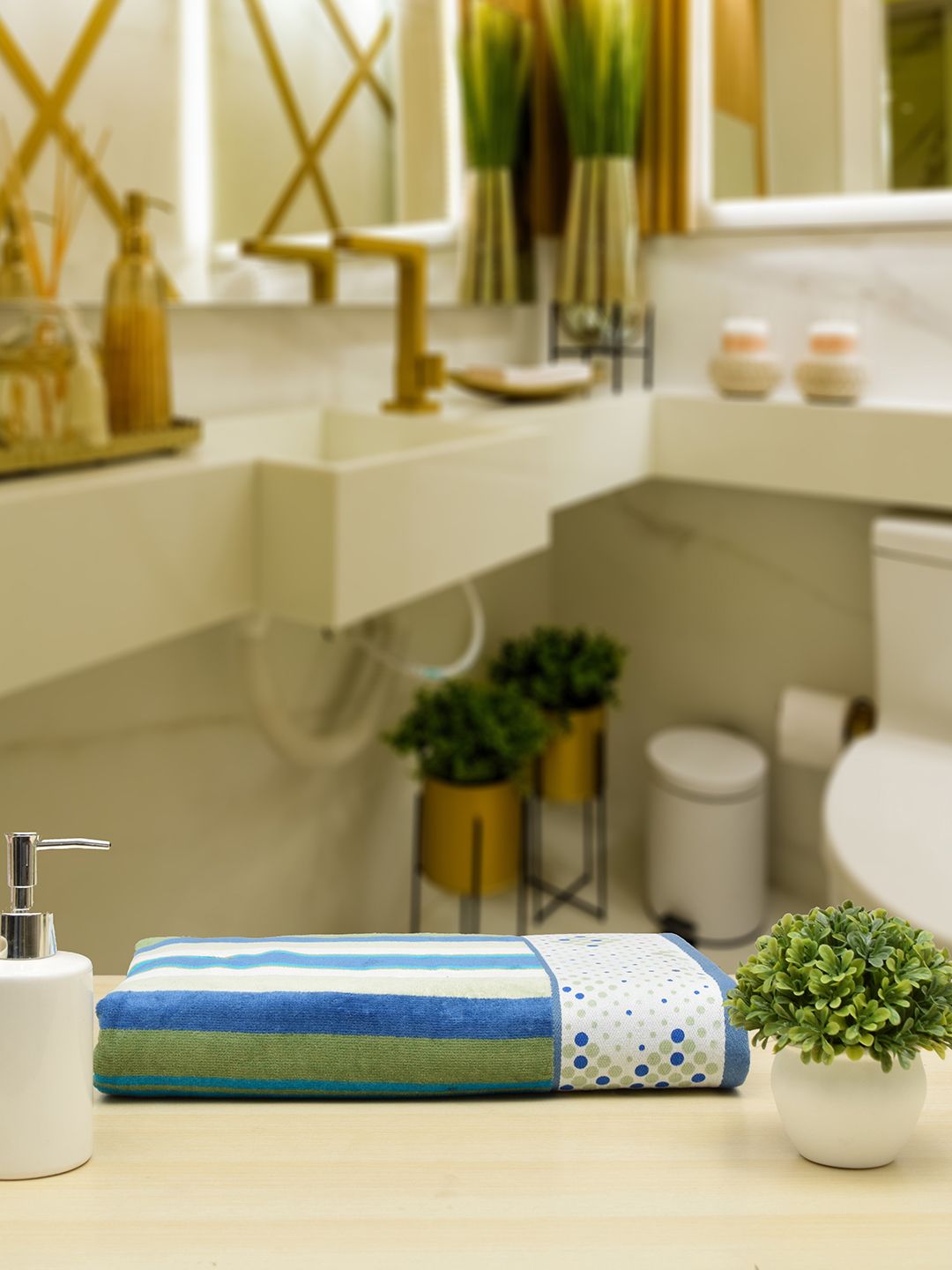 RANGOLI Blue & White Striped Pure Cotton 450 GSM Bath Towel Price in India