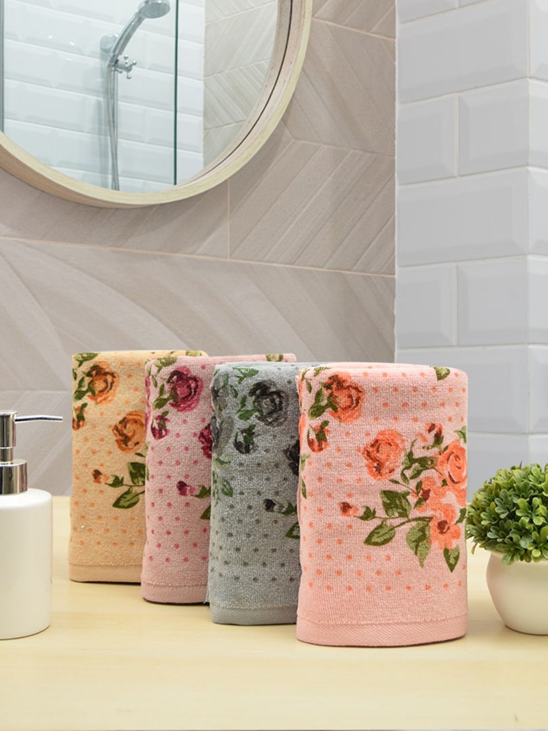 RANGOLI Set Of 4 Floral Printed 450 GSM Hand Towel Set Price in India