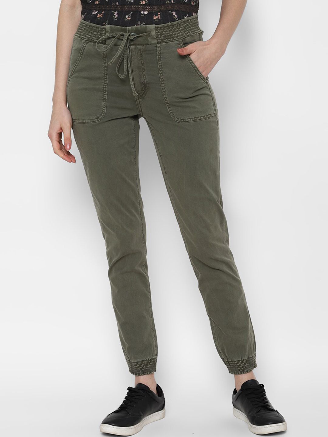 AMERICAN EAGLE OUTFITTERS Women Green Slim Fit Jeans Price in India