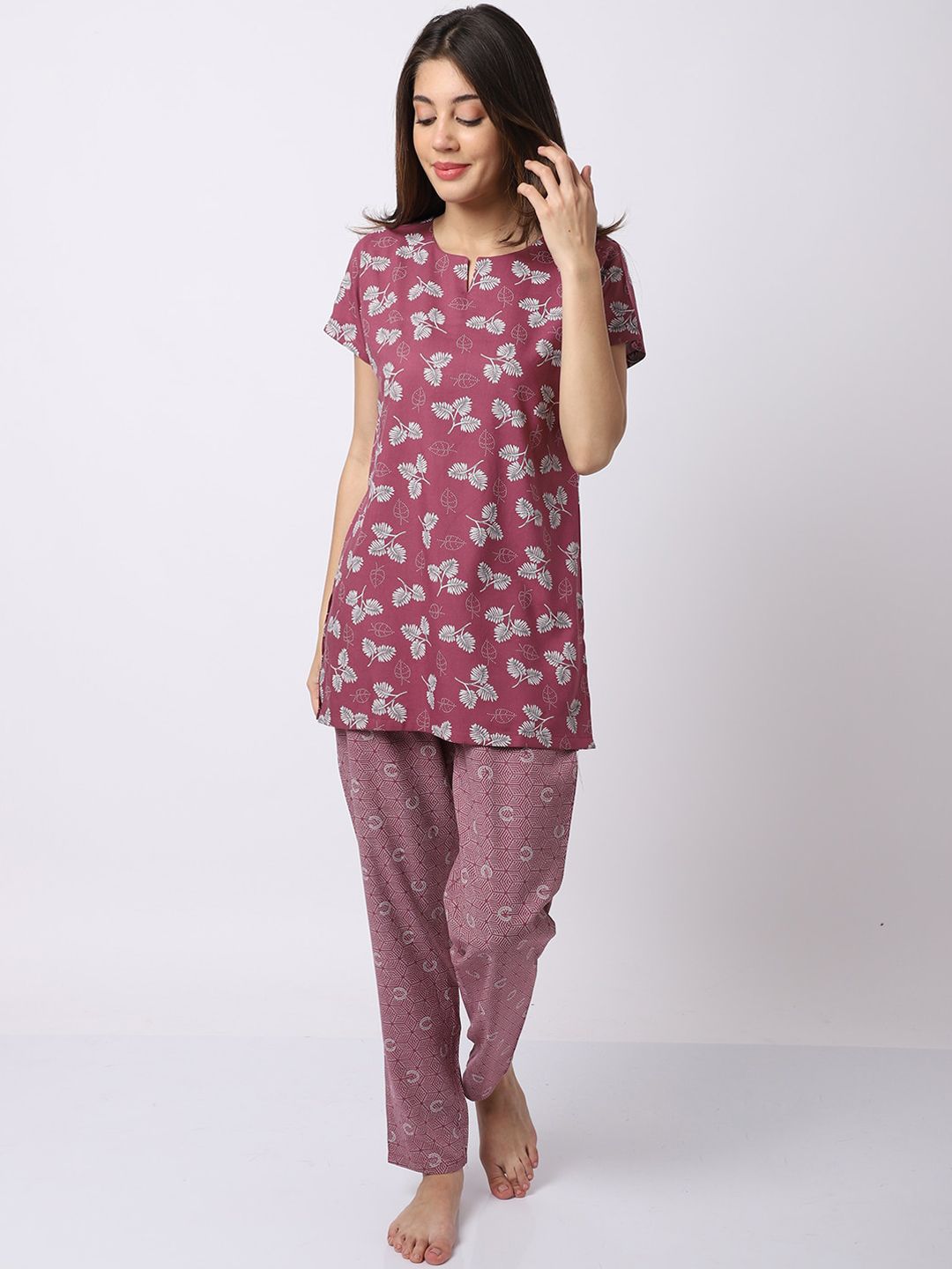Claura Women Purple Printed Night suit Price in India