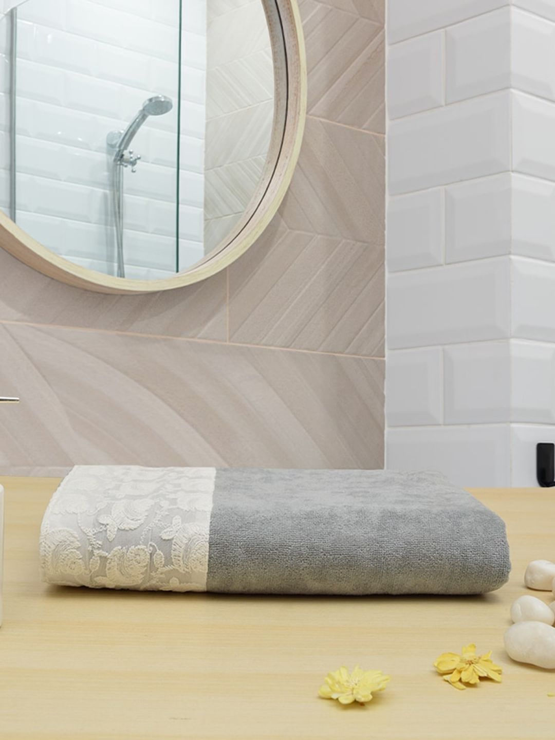 RANGOLI Grey Solid 450 GSM Pure Cotton Bath Towel Price in India