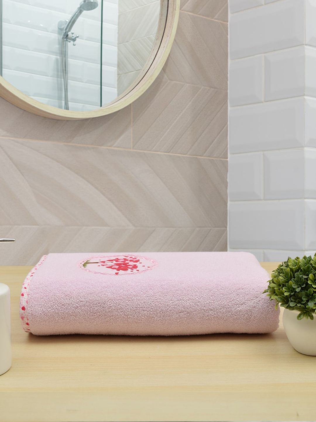 RANGOLI Pink Solid 550 GSM Pure Cotton Bath Towels Price in India