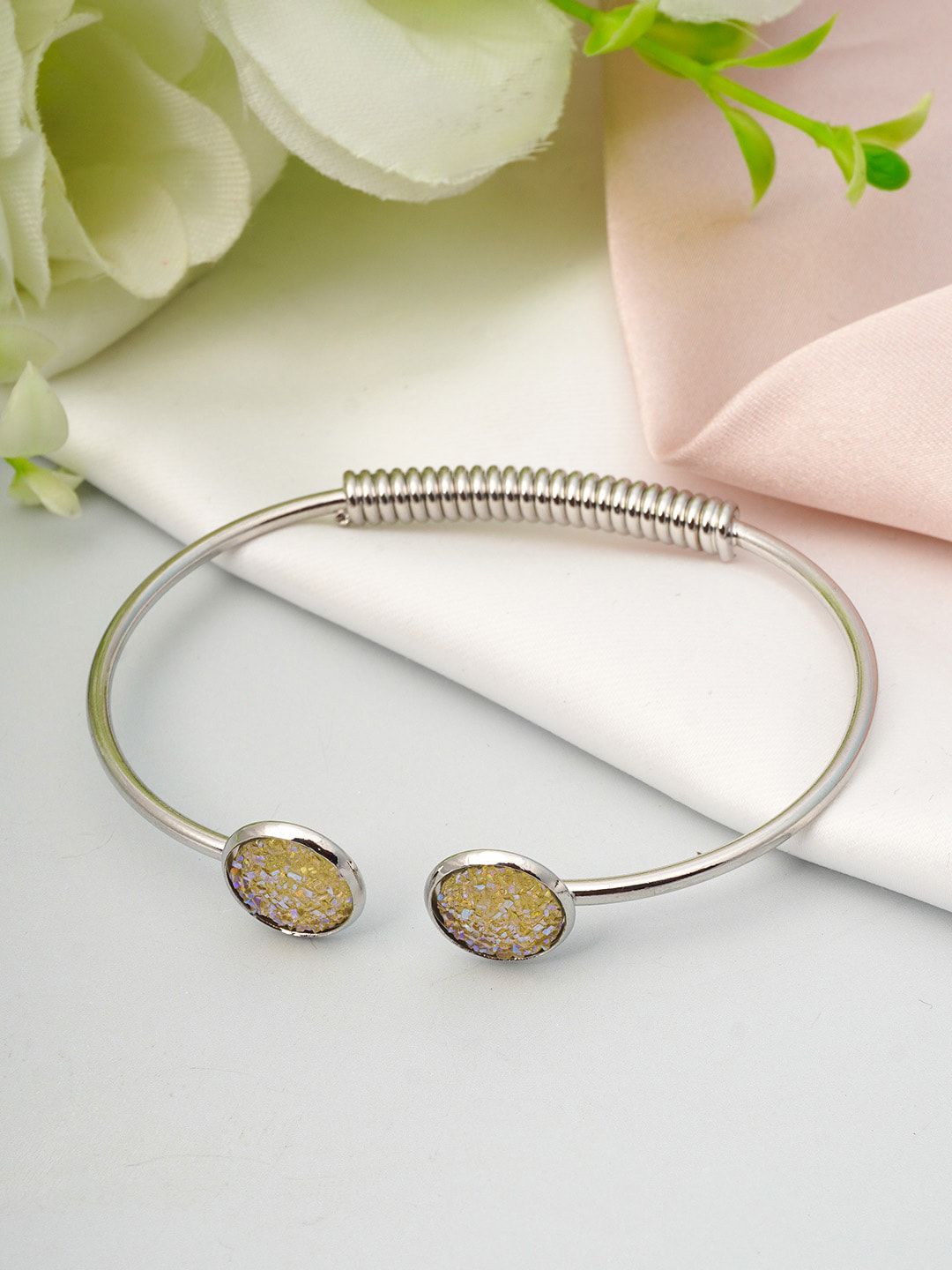 Ferosh Women Silver Bracelet Price in India