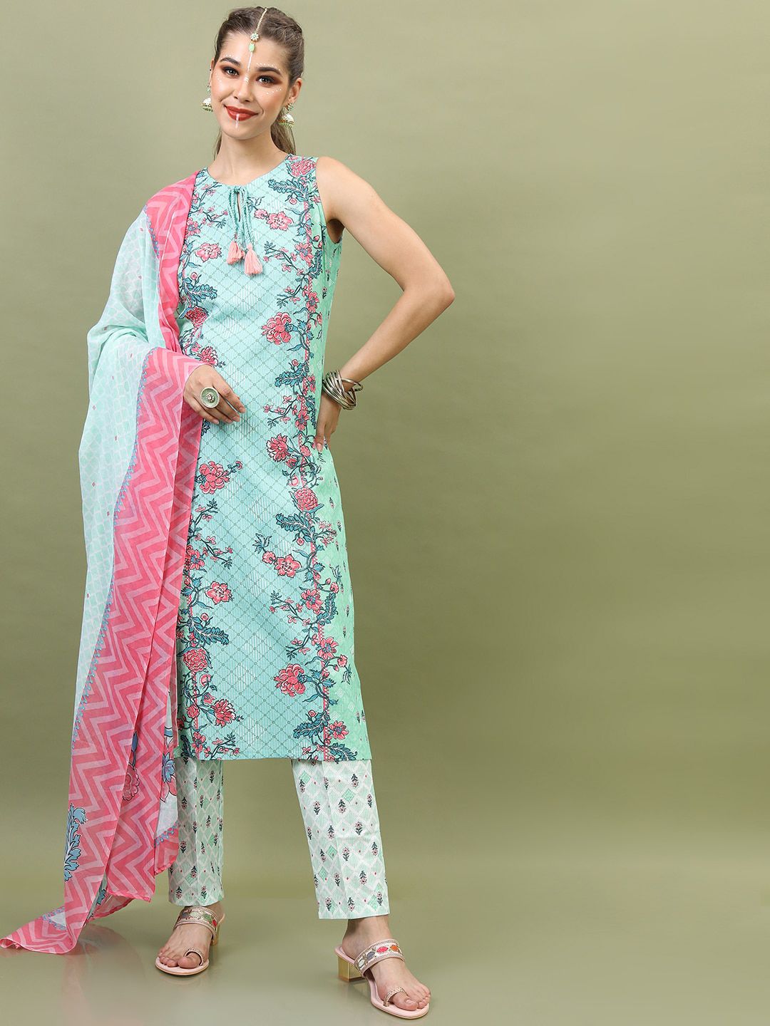 Vishudh Women Floral Pure Cotton Kurta Set Price in India