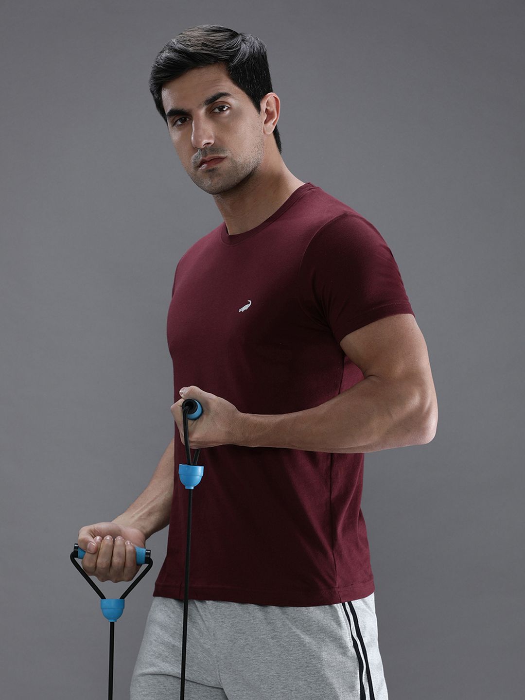 Crocodile Men Maroon Solid Cotton T-shirt