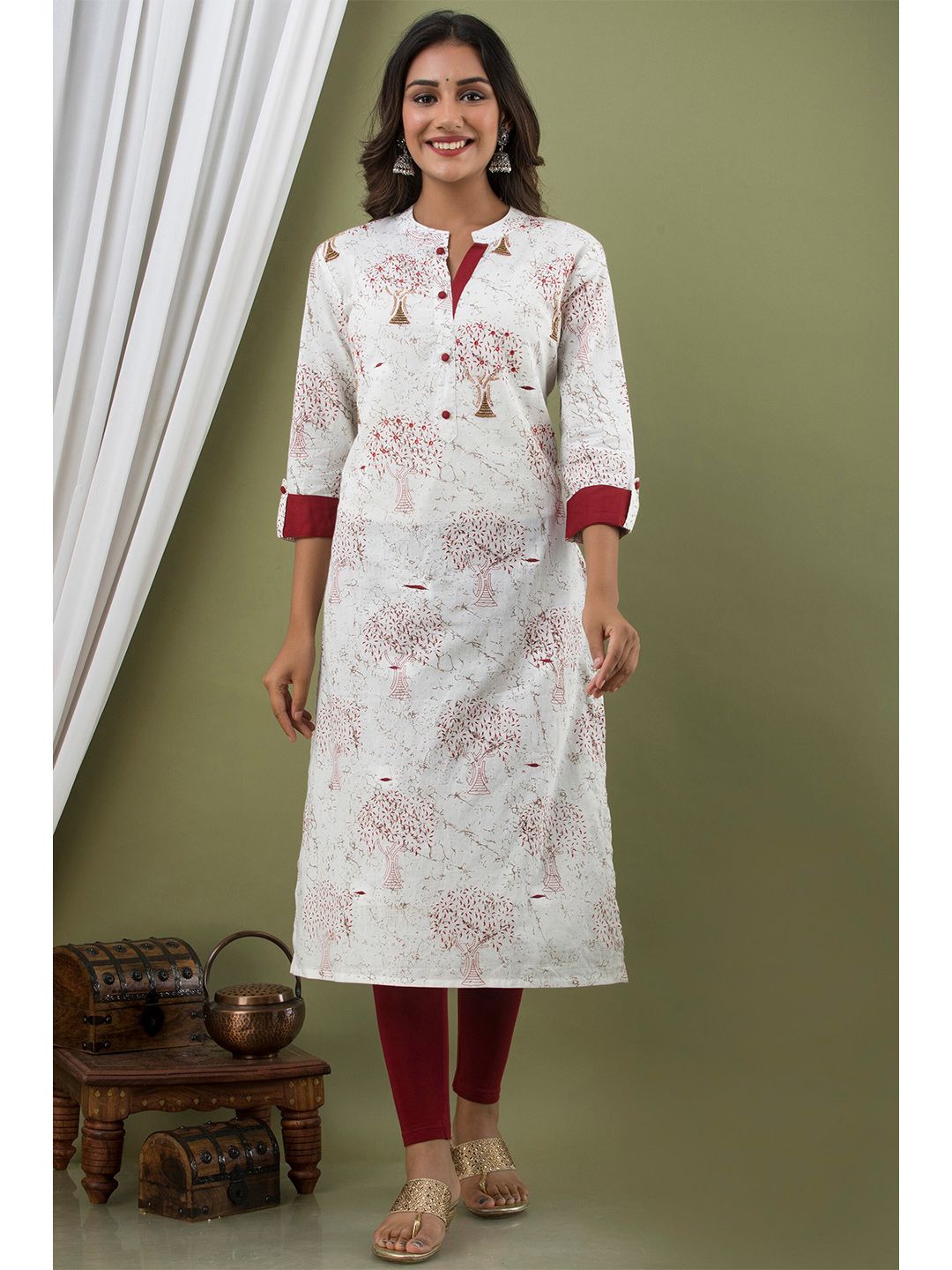 FIDOZA Women White & Maroon Floral Printed Floral Kurta Price in India