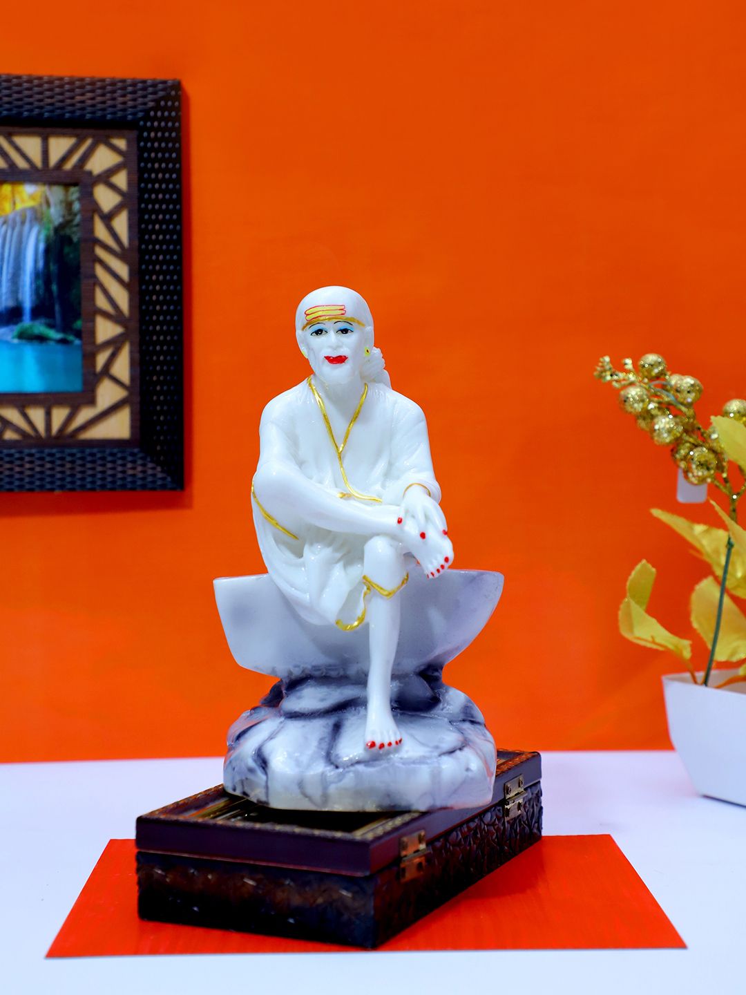 FASHIYANOO White Sai Baba Idol Showpiece Price in India