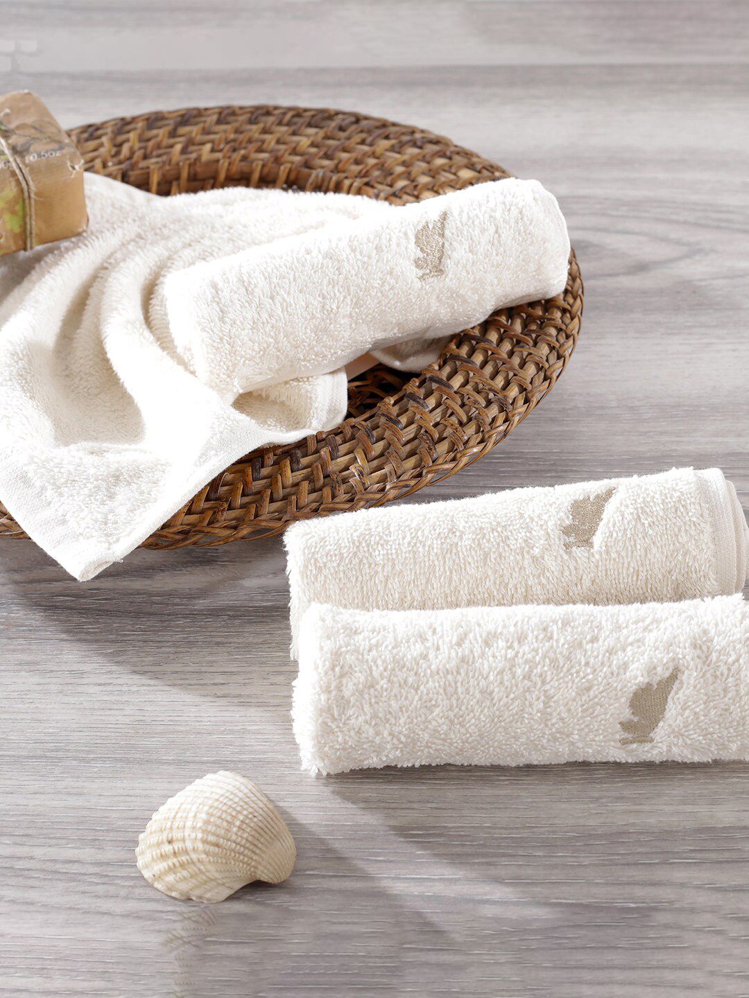 MASPAR Set Of 4 Beige Striped 550 GSM Face Towels Price in India