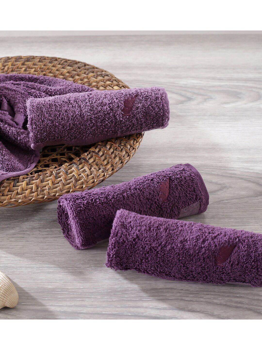 MASPAR Set of 4 Purple 550 GSM Pure Cotton Face Towels Price in India