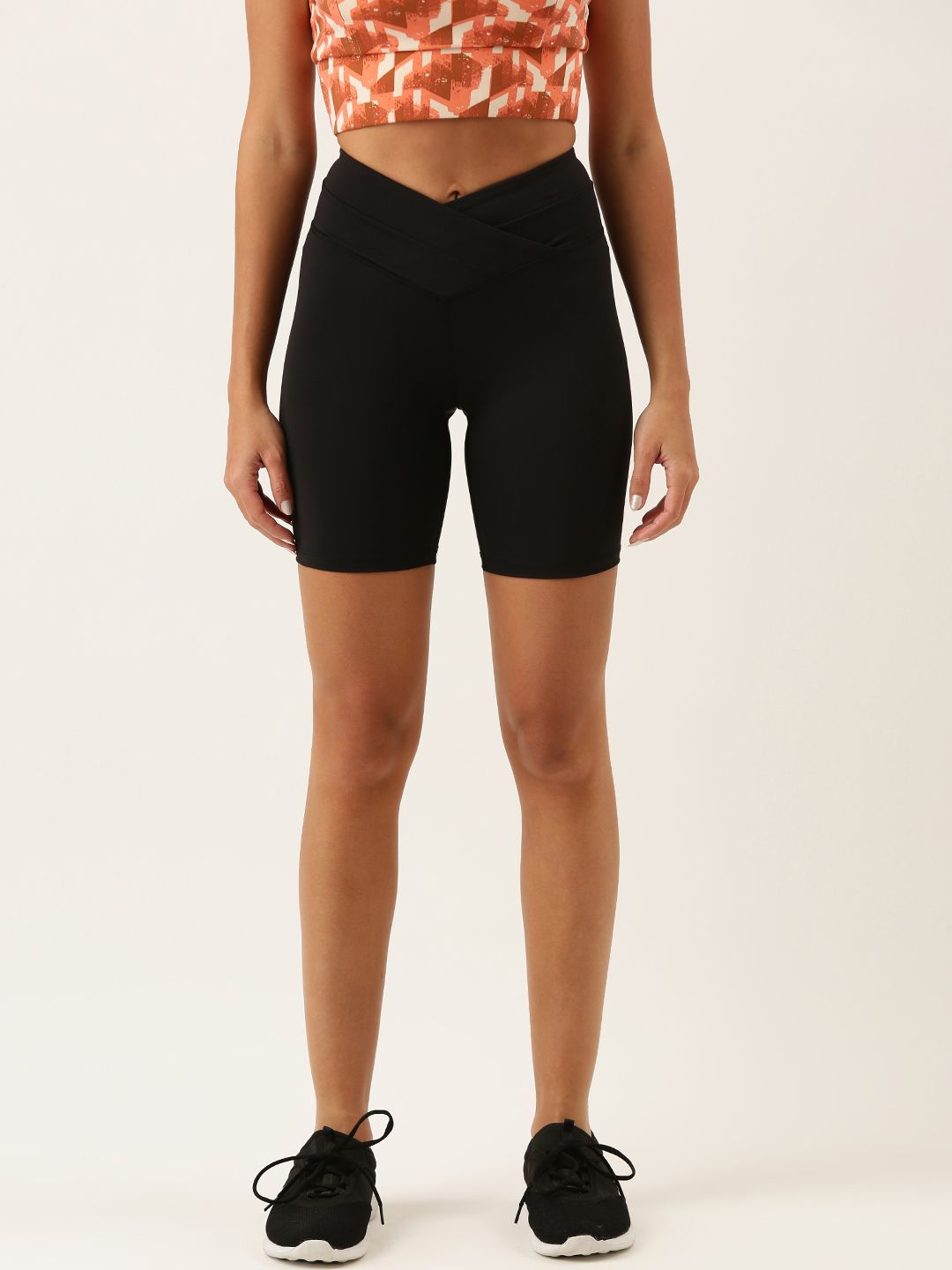 FOREVER 21 Women Black Skinny Fit High-Rise Cycling Shorts Price in India
