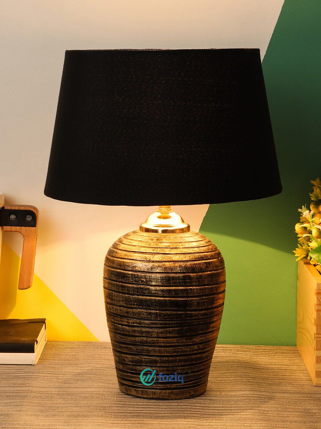 foziq Gold & Black Solid Table Lamp With Shade Price in India