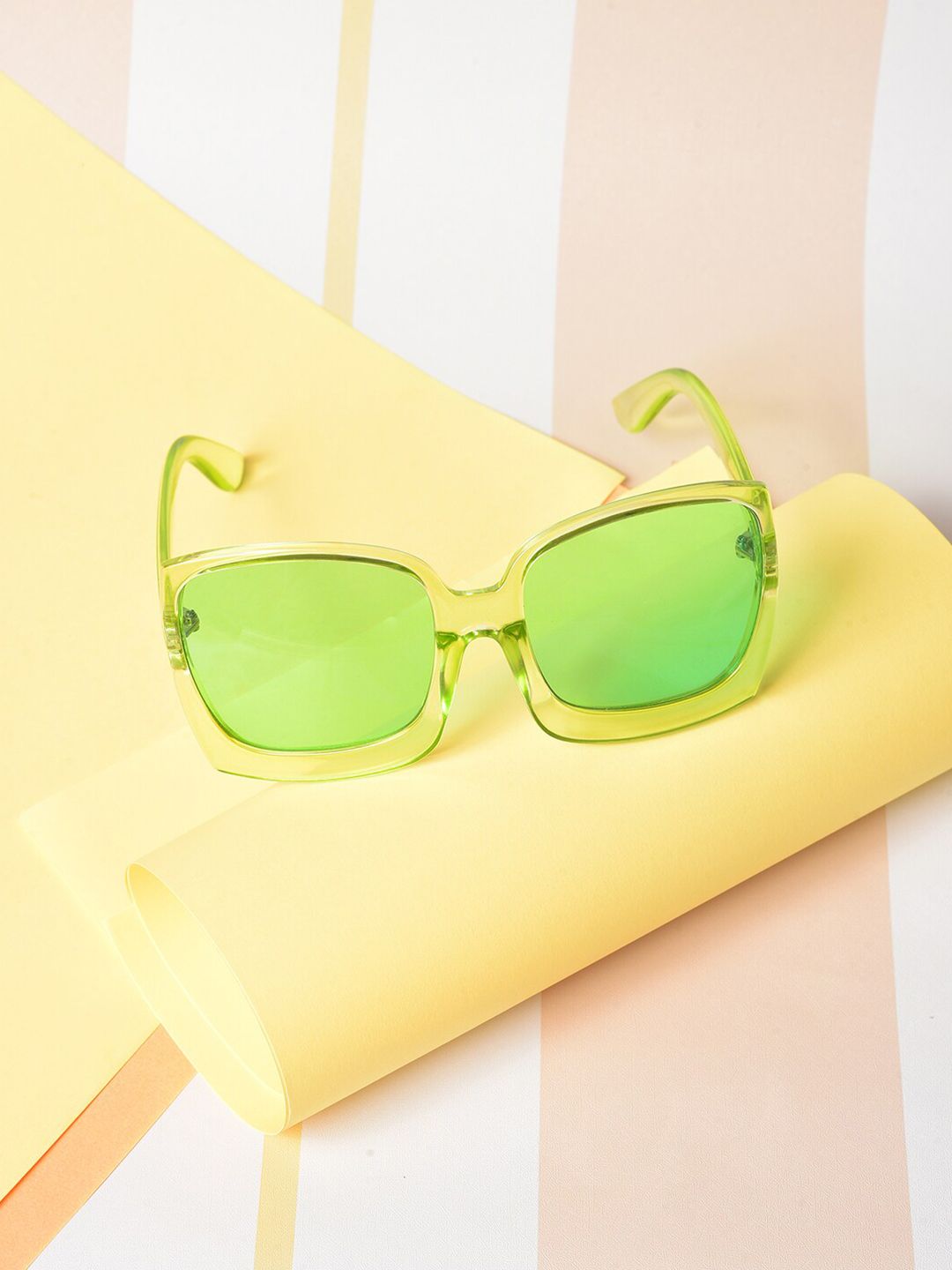 HAUTE SAUCE by Campus Sutra Women Green Lens & Green Oversized Sunglasses Price in India