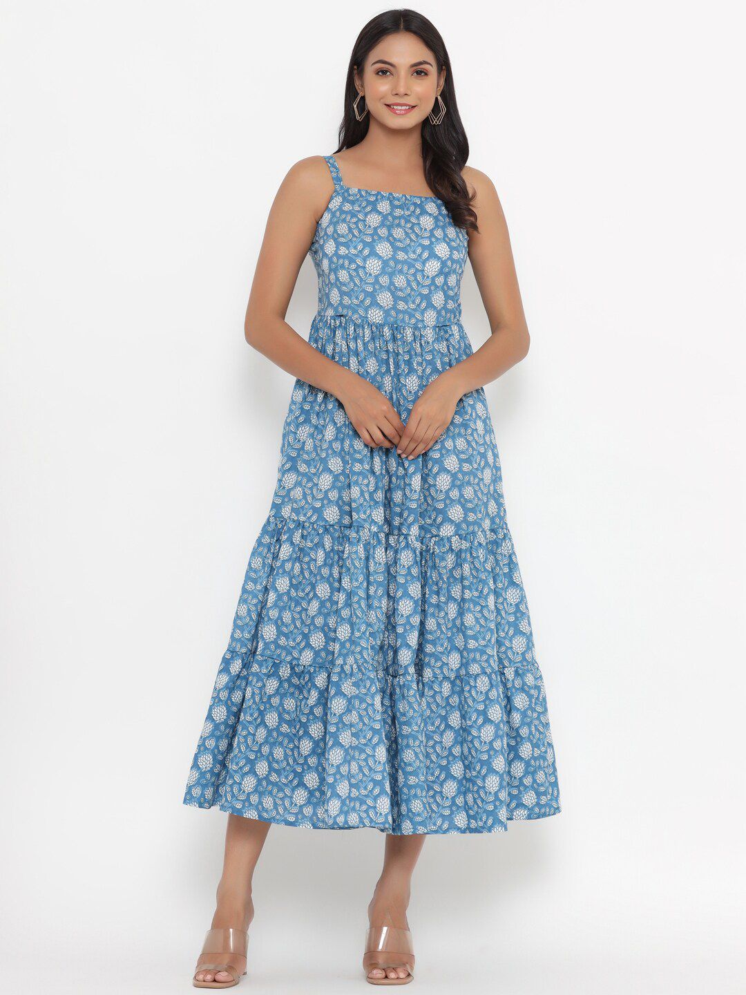 Do Dhaage Blue & magnolia Floral Midi Dress Price in India