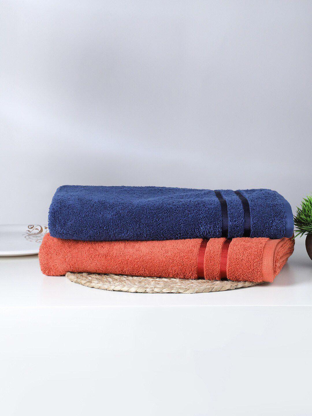 SPACES SPACES Set Of 2 Solid 500 GSM Pure Cotton Bath Towels