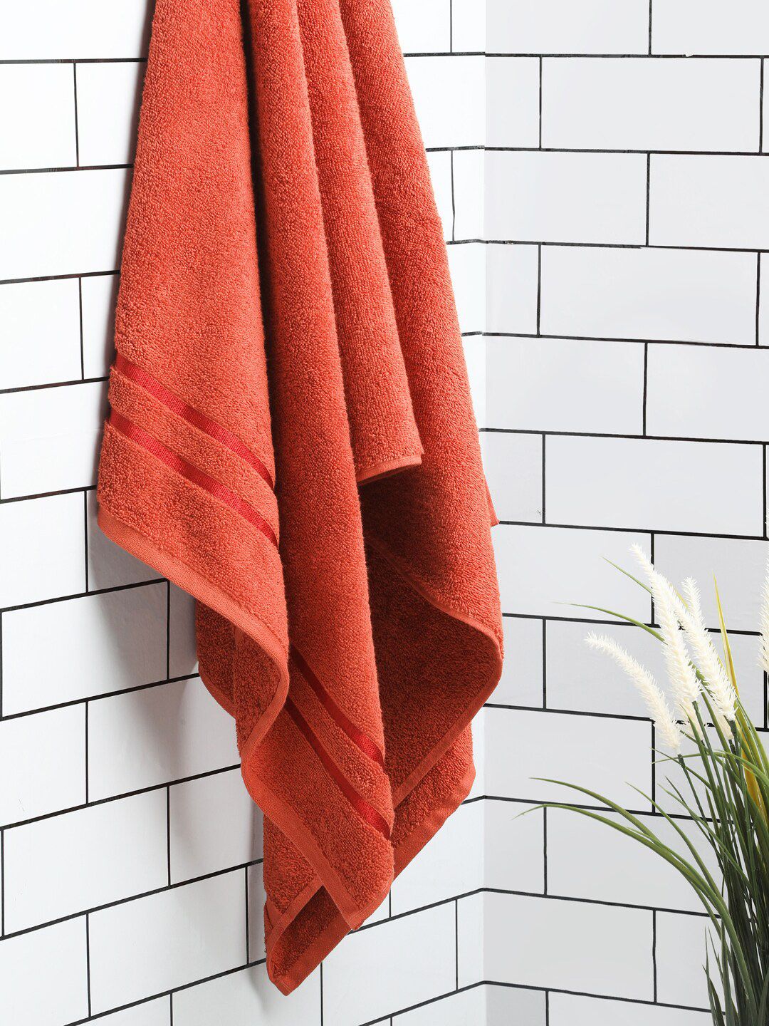 SPACES Red Solid 500 GSM Pure Cotton Bath Towel Price in India