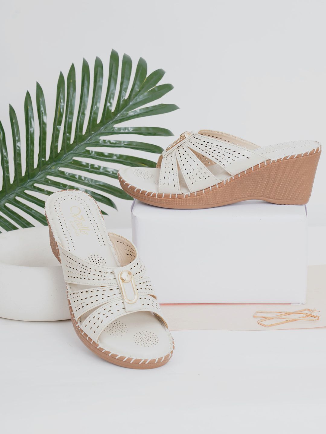 VEILLE Cream-Coloured PU Platform Sandals with Laser Cuts Price in India