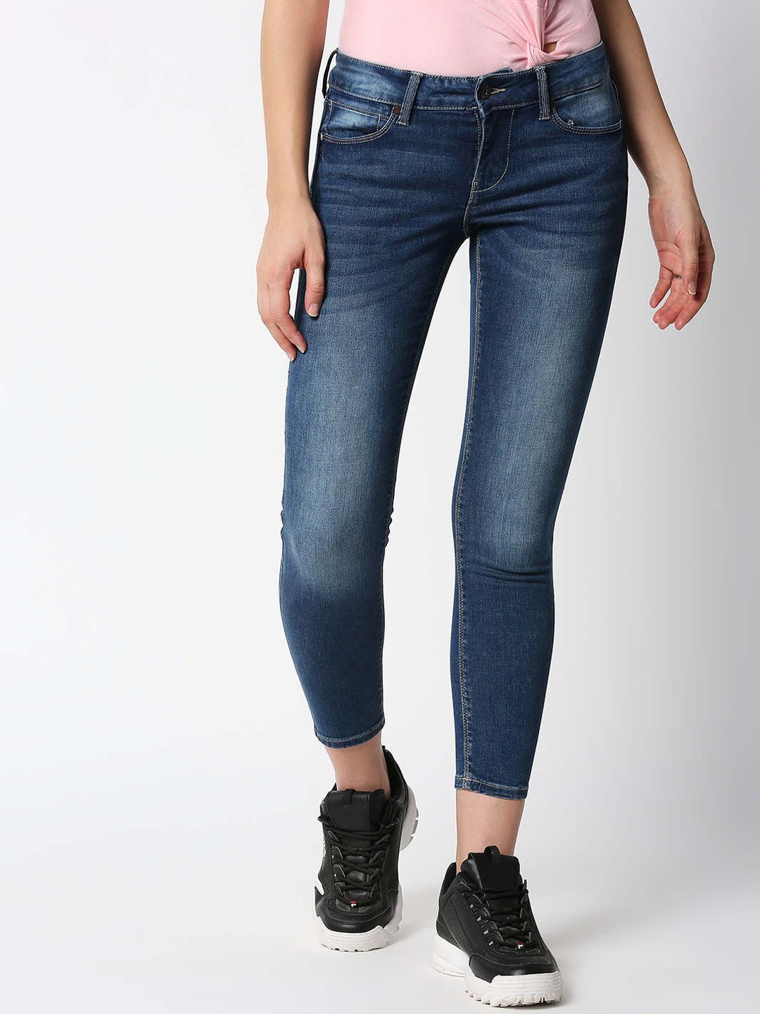 Pepe Jeans Women Blue Skinny Fit Slash Knee Heavy Fade Jeans Price in India