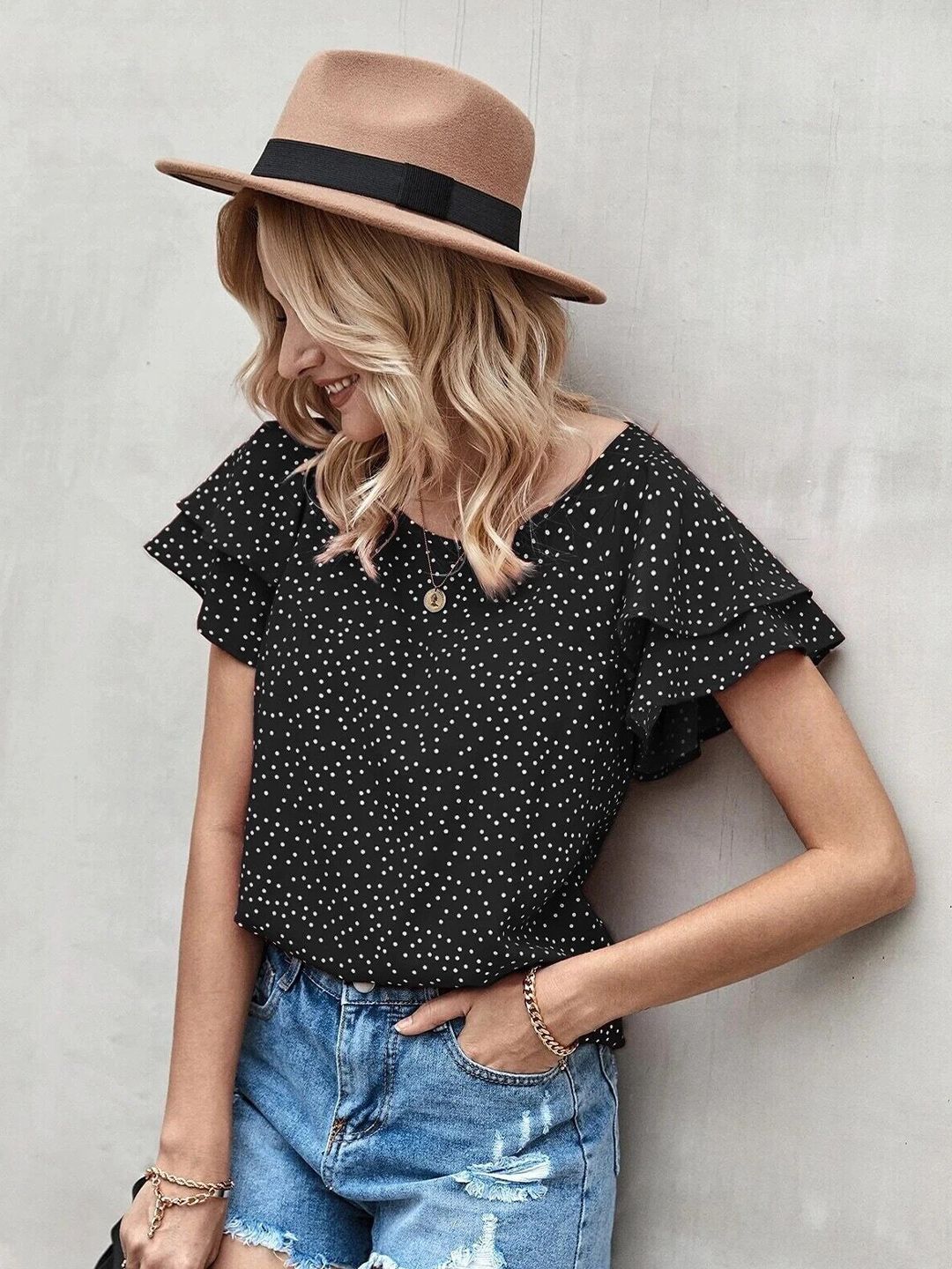 La Aimee Black Geometric Print Extended Sleeves Top