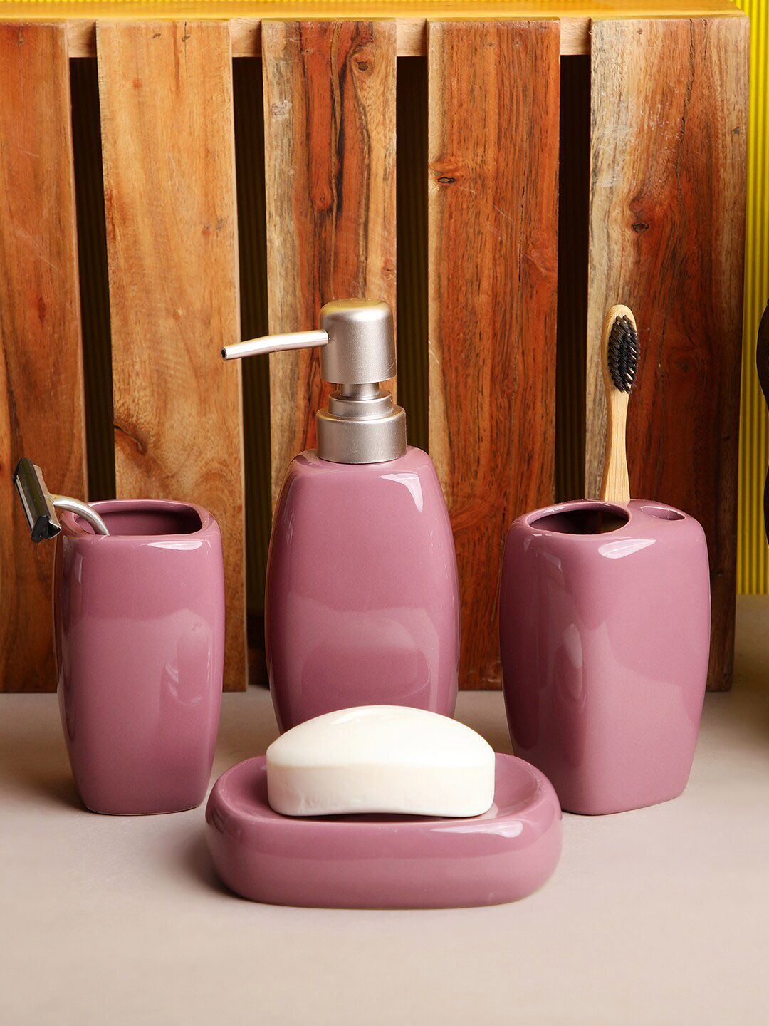 ROMEE 4 Pieces Rose Pink Solid Ceramic Bathroom Accessories Set Price in India