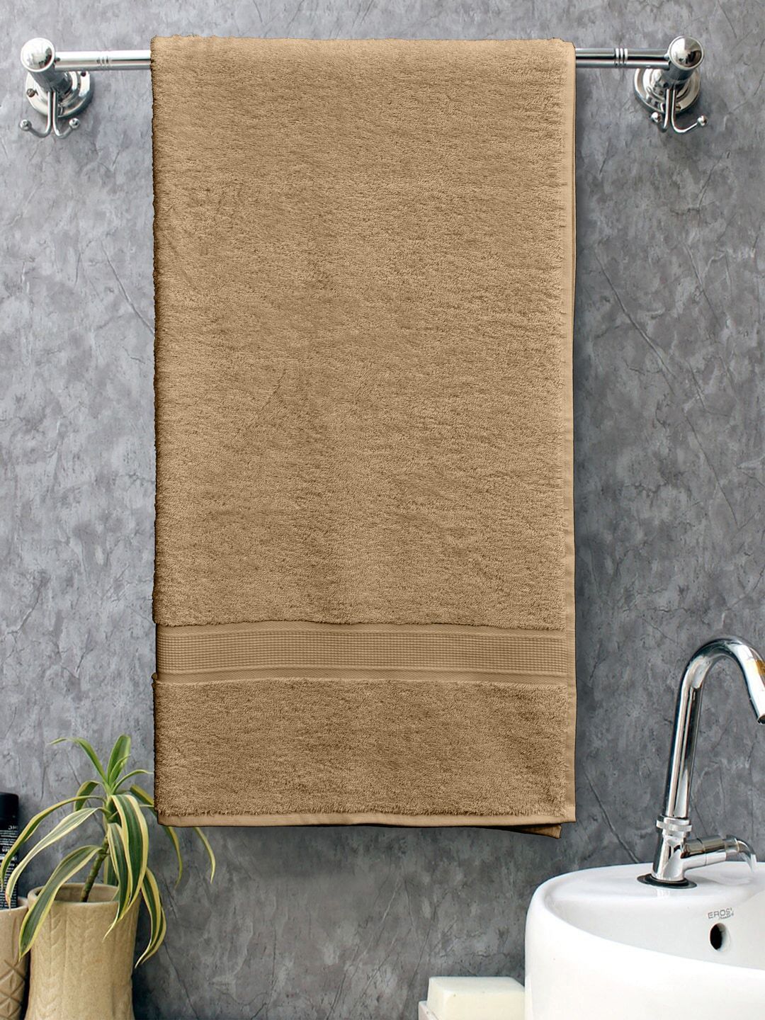 BOMBAY DYEING Brown Solid 550 GSM Pure Cotton Bath Towel Price in India