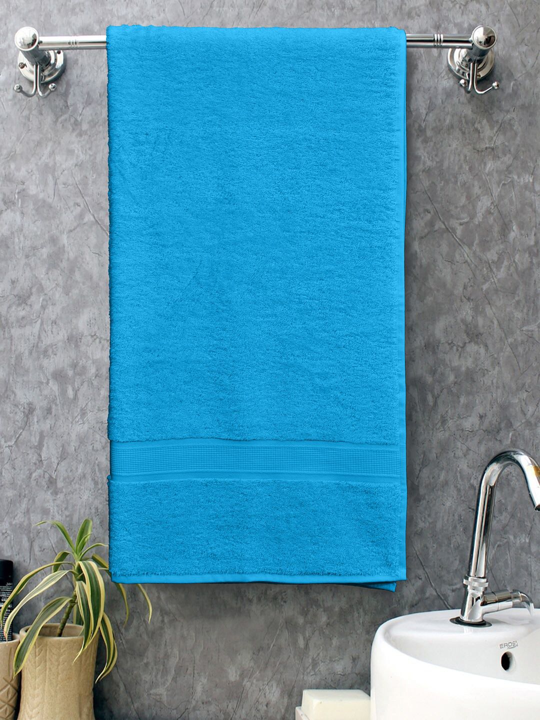 BOMBAY DYEING Blue Solid Santino 550 GSM Cotton Bath Towel Price in India