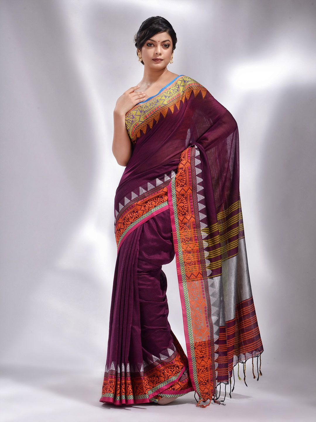 Charukriti Red & Gold-Toned Woven Design Pure Cotton Saree