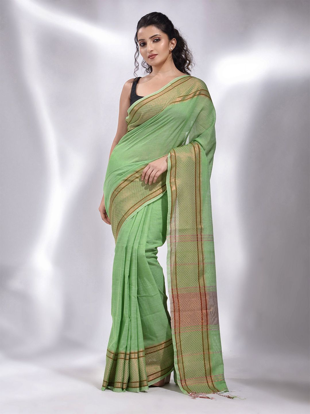 Charukriti Green & Gold-Toned Zari Pure Cotton Saree