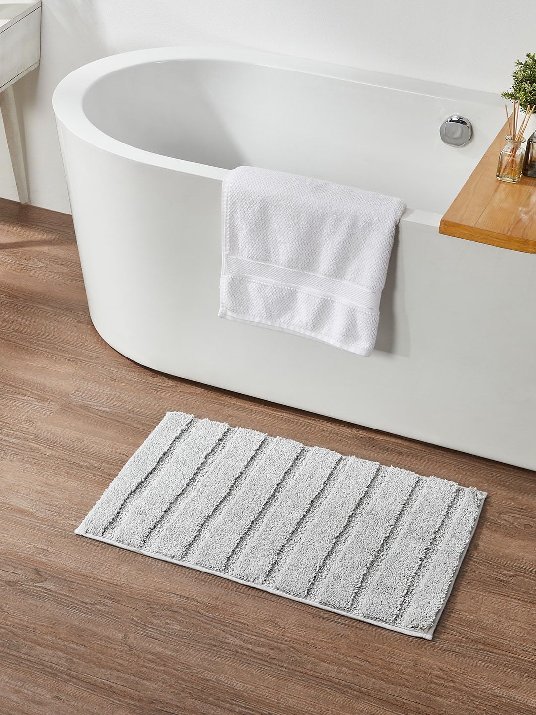 Pano Silver-Colored Solid Anti-Slip 233 GSM Bath Mat Price in India