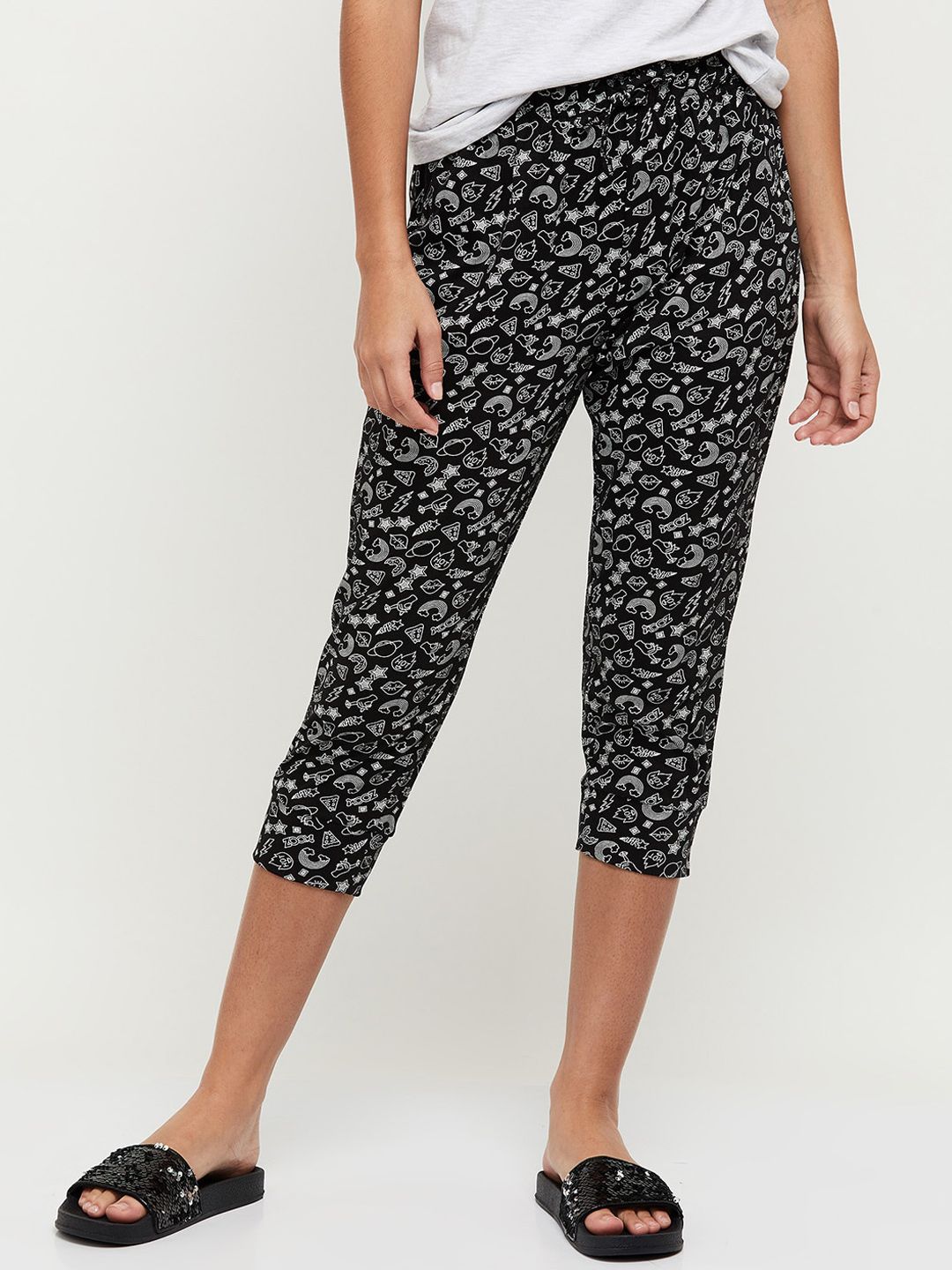 max Women Black Printed Pure Cotton Lounge Pants Price in India