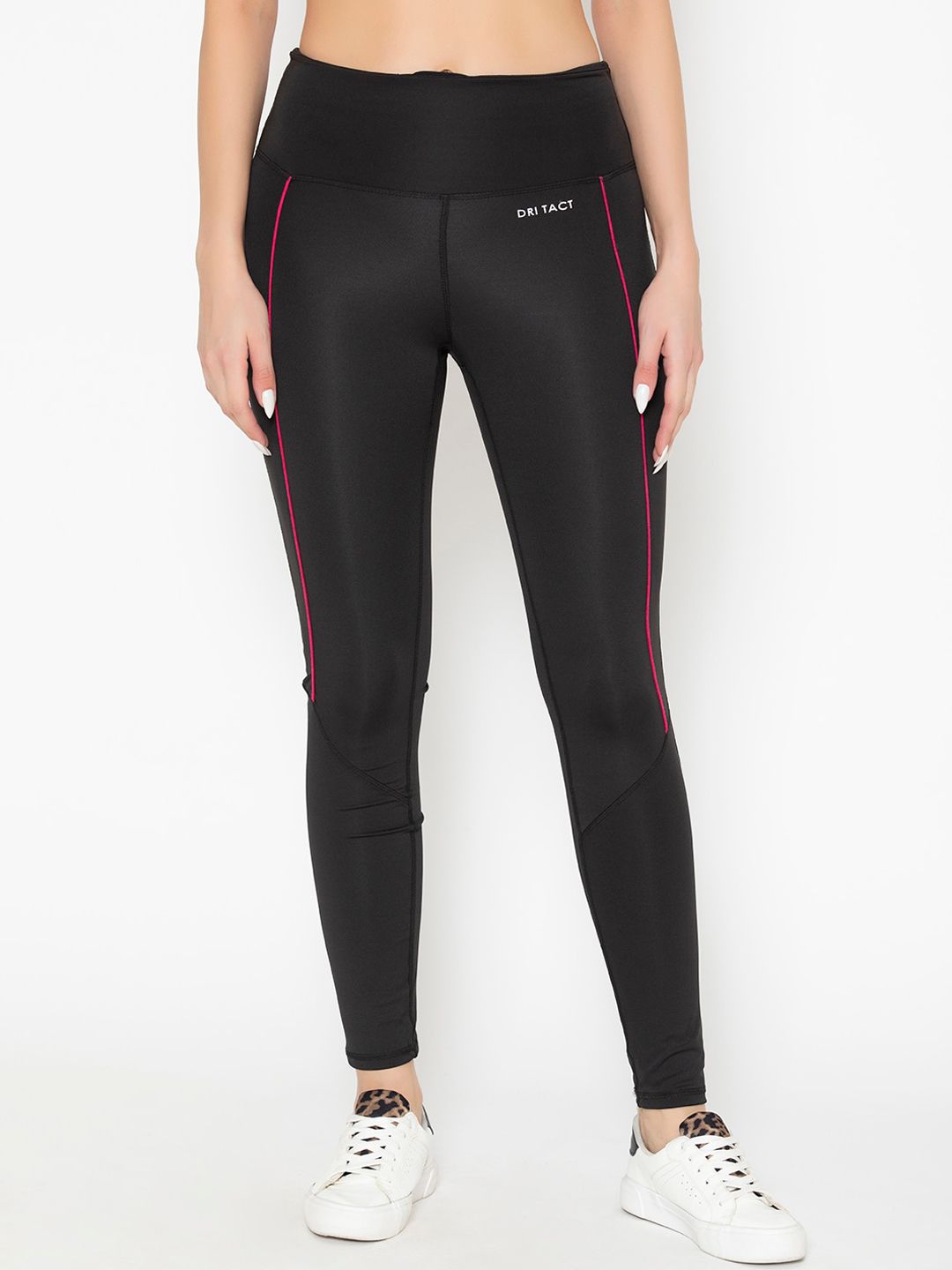 Vami Women Black Anti Odour Gym Track Pants Price in India