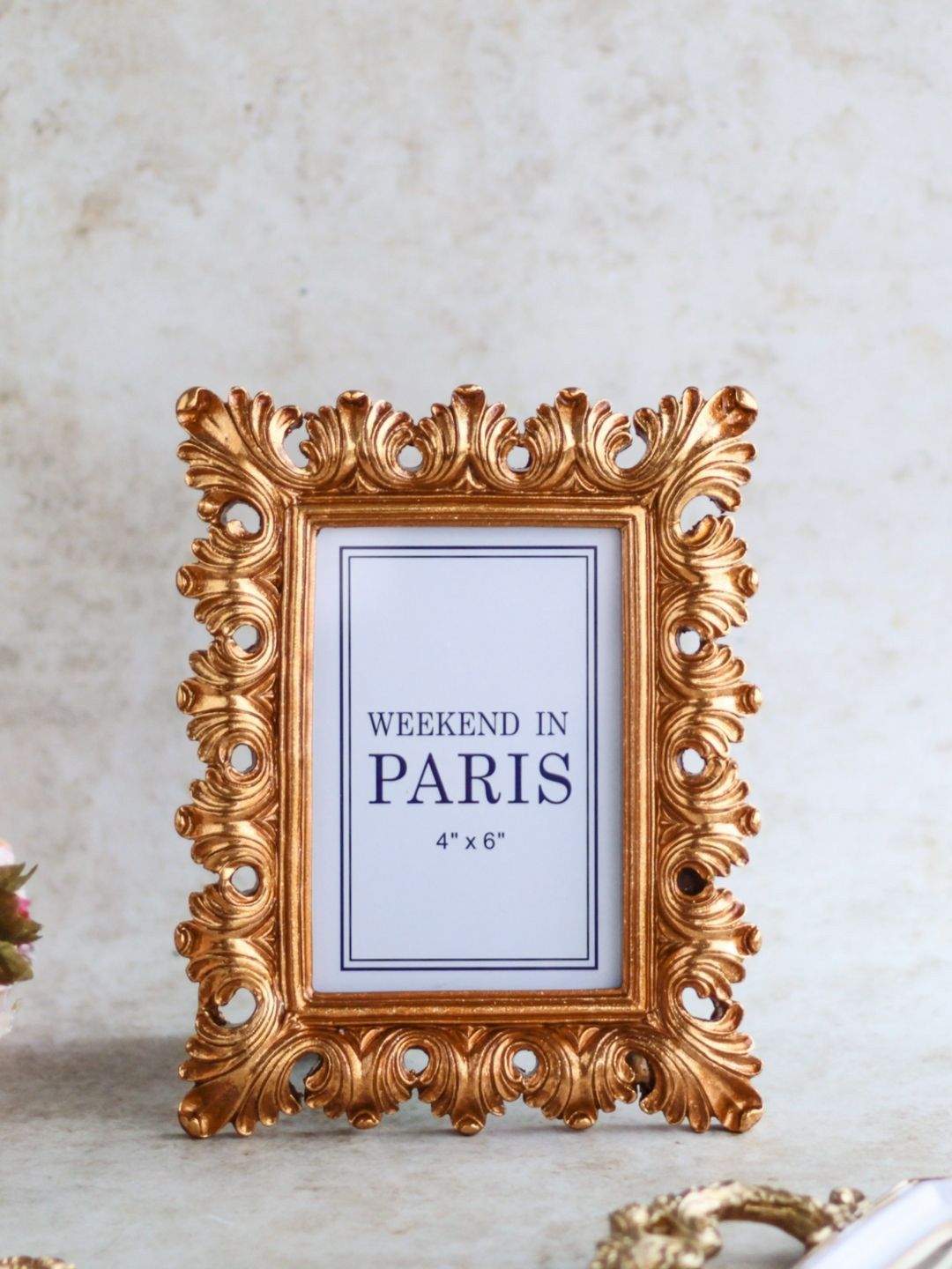 Nestasia Gold-Toned Vintage Table Photo Frame Price in India