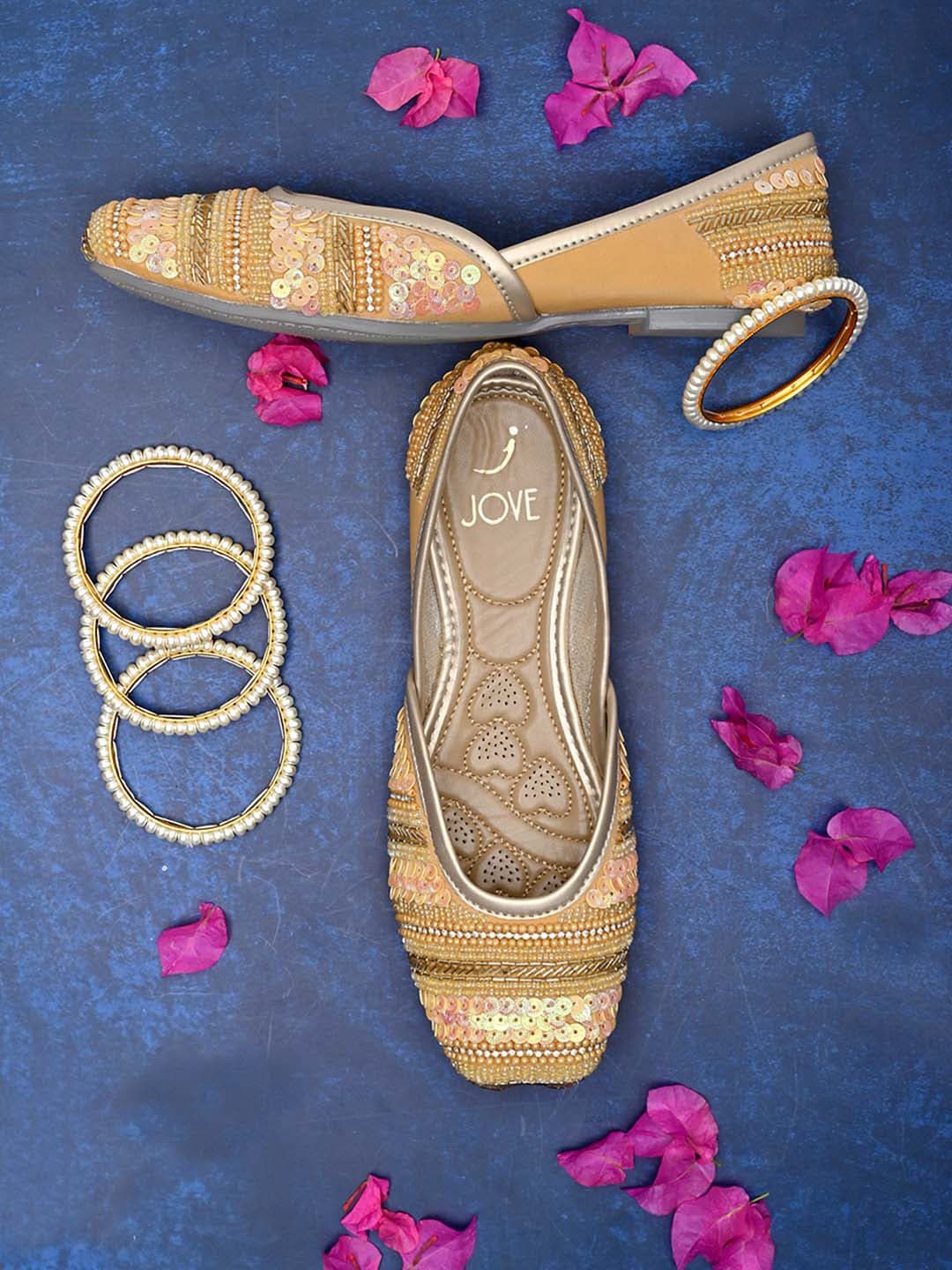 Jove Women Gold-Toned Ethnic Ballerinas Flats