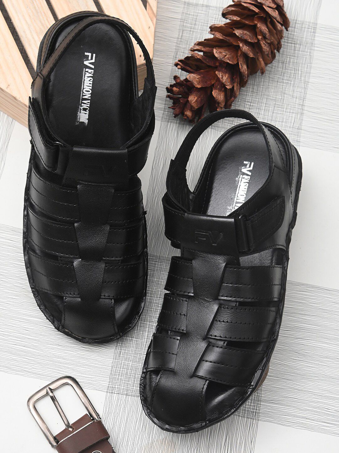 Fashion Victim Men Black Leather Fisherman Sandals