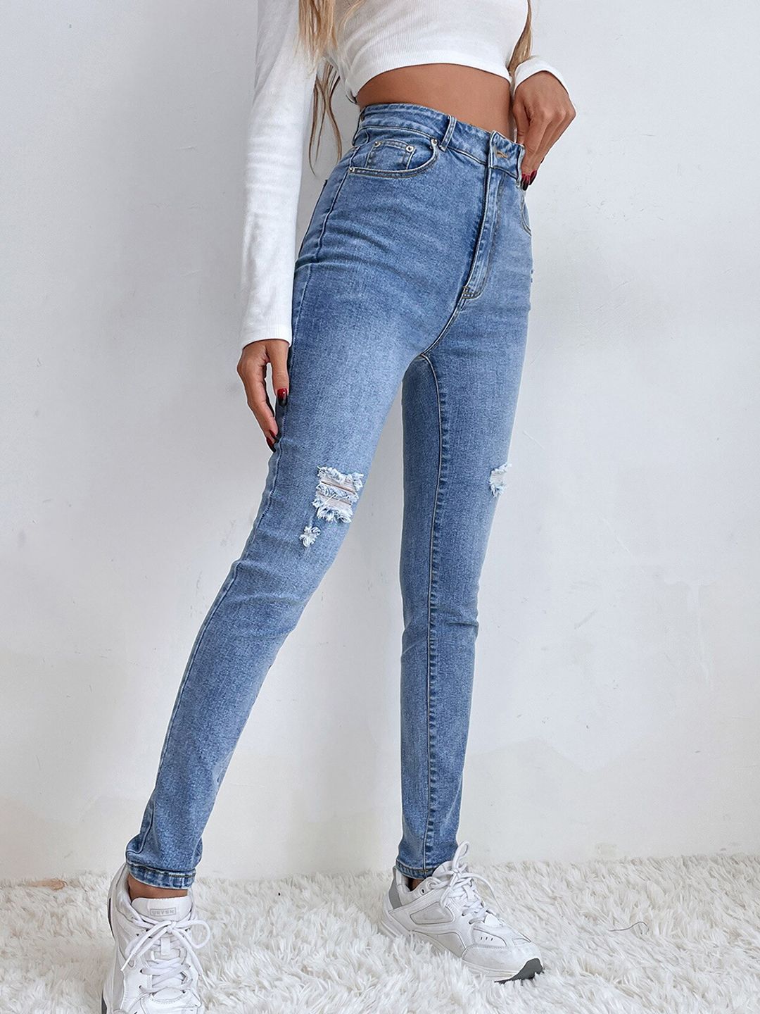 BoStreet Women Blue Mildly Distressed Light Fade Jeans Price in India