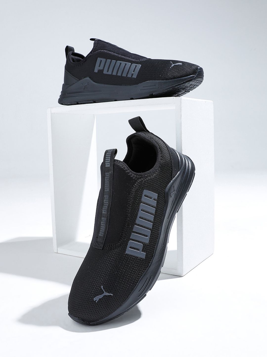 Puma Unisex Black Wired Rapid Textured Sneakers