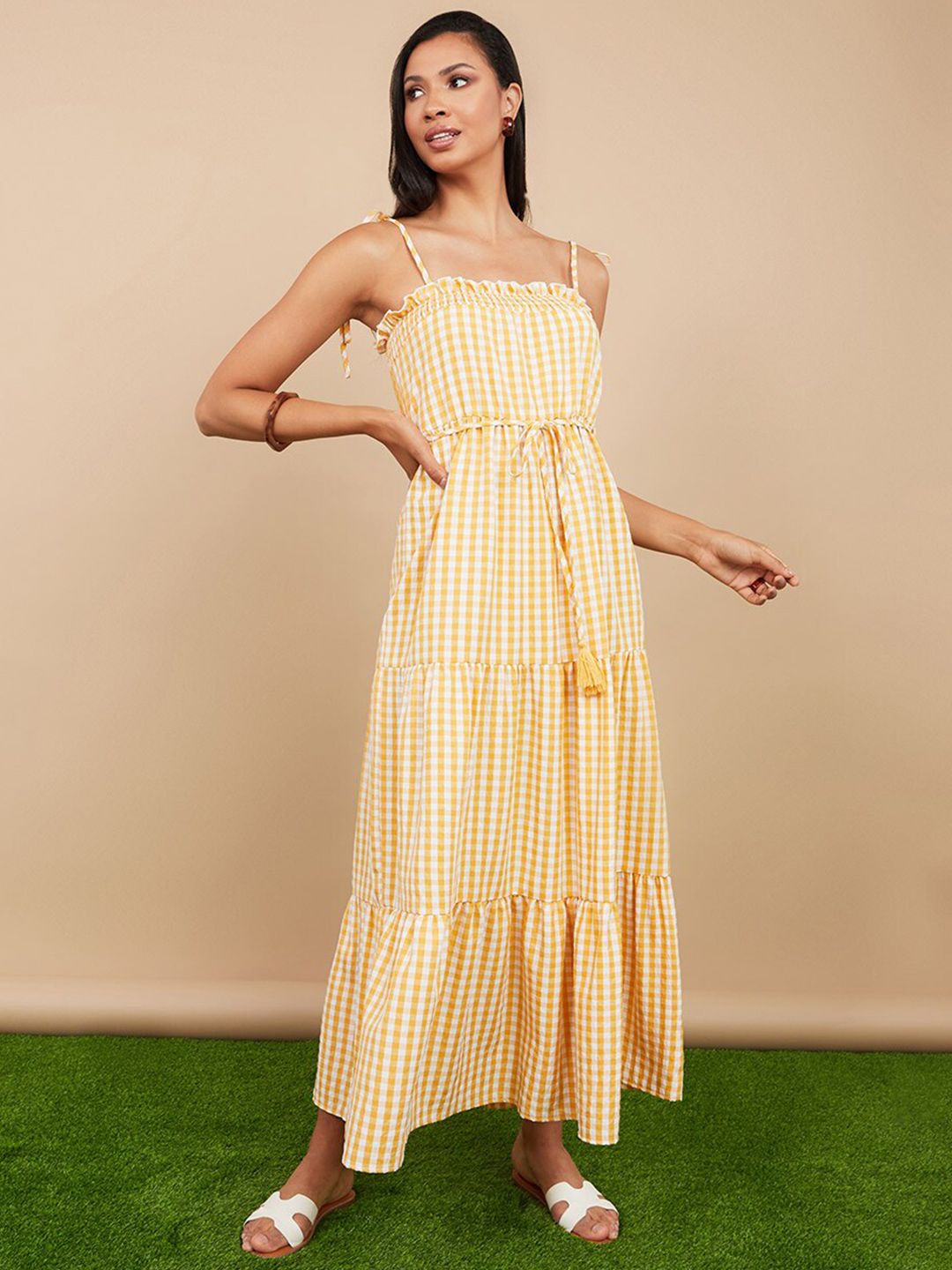 Buy Styli Women Strappy Gingham Check Tiered Maxi Dress - Dresses