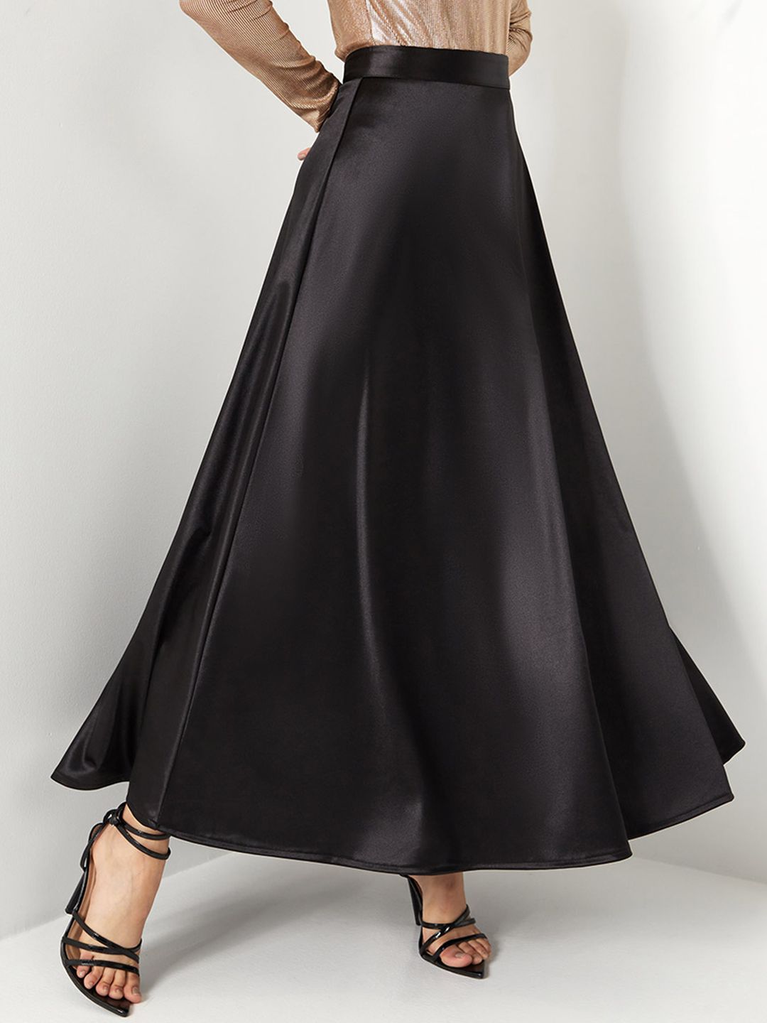 Styli Women Black Solid A-Line Skirt