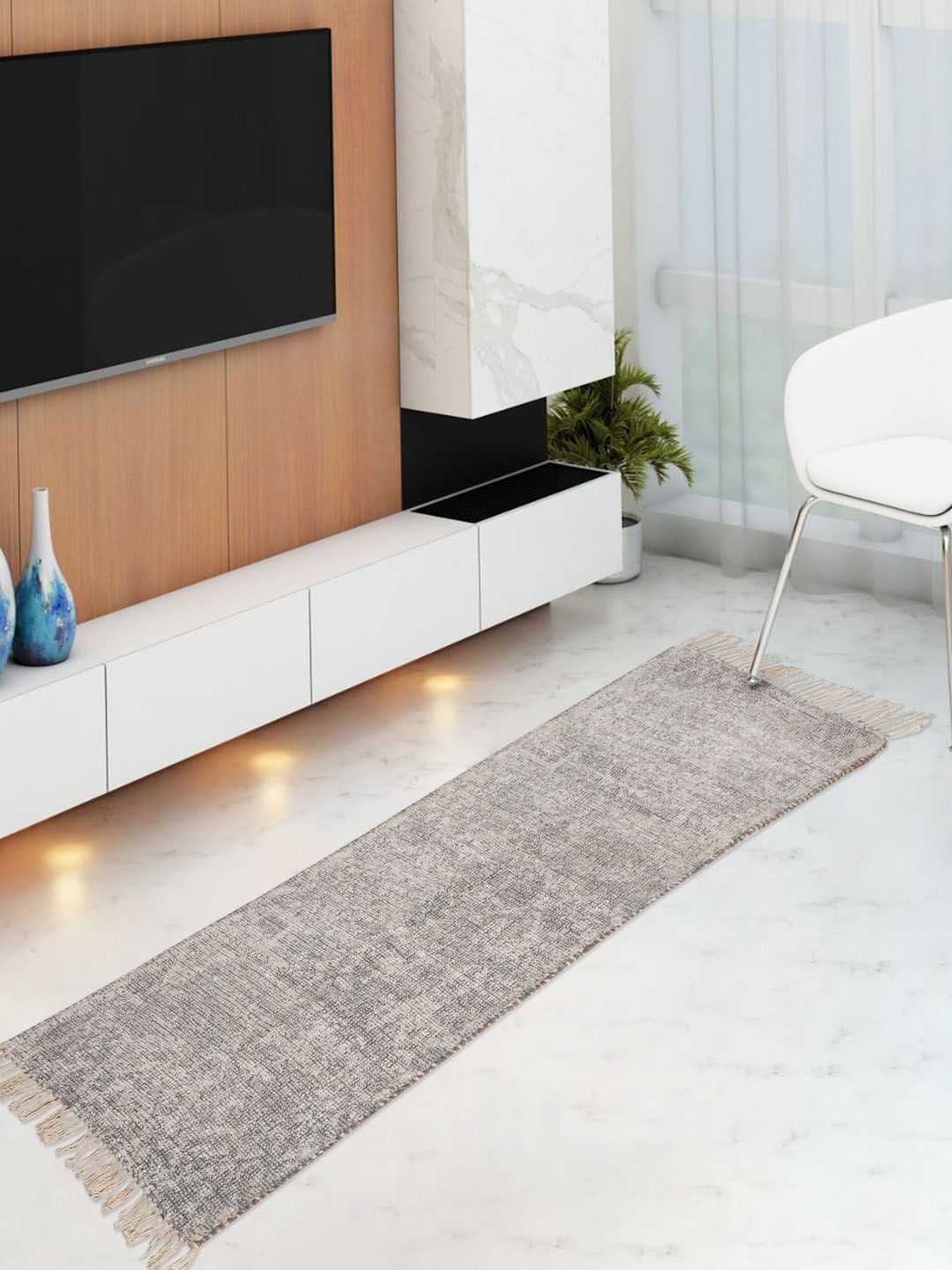 KLOTTHE White & Grey  Woven-Design Floor Mat Price in India
