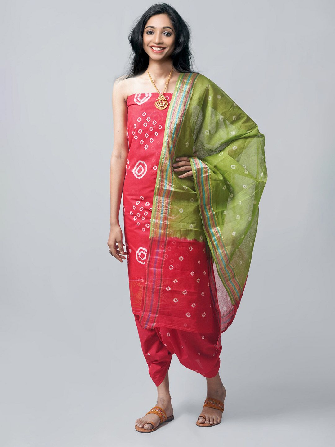 Unnati Silks Red & Green Dyed Pure Cotton Unstitched Dress Material Price in India